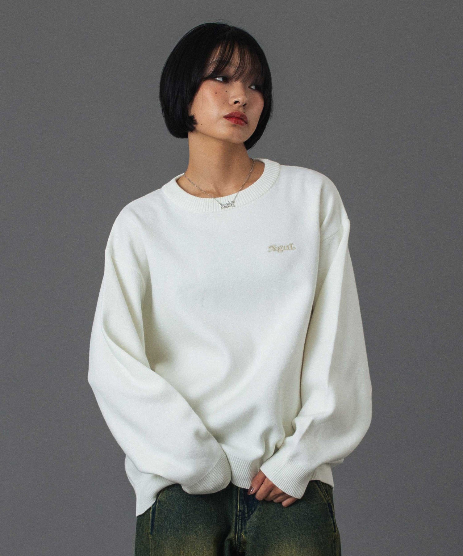 FACE EMBROIDERY KNIT TOP