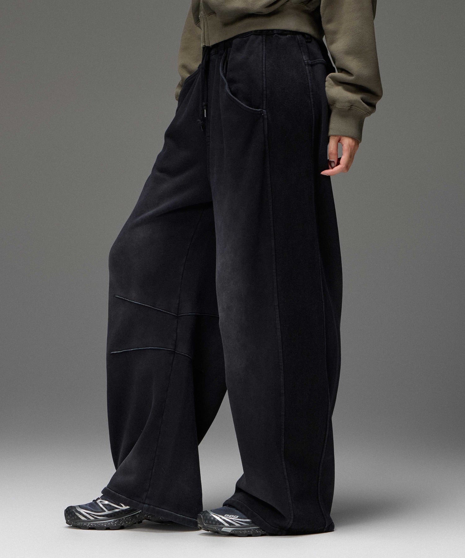 DENIM PANELED WIDE BAGGY SWEATPANTS