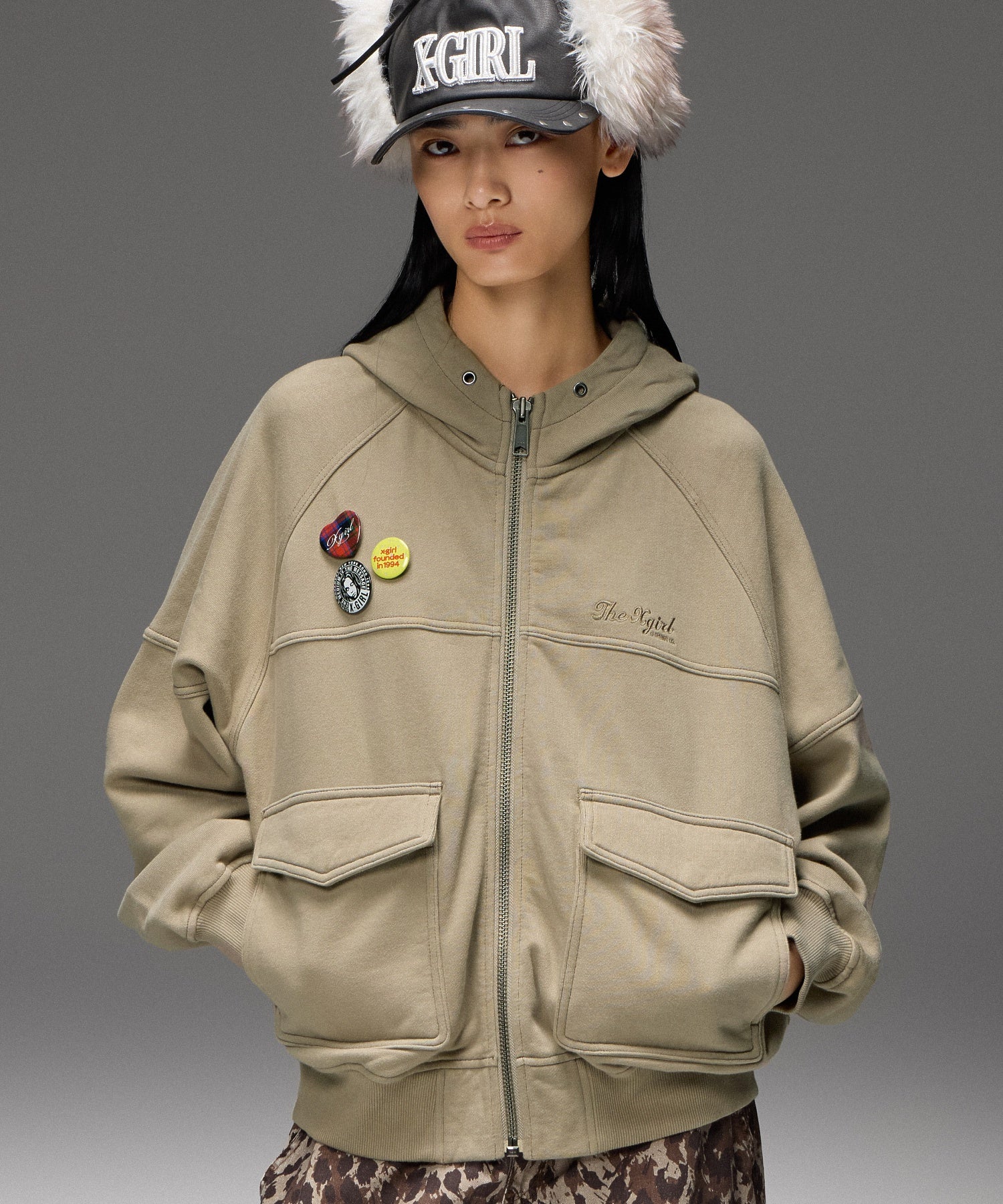 ARCH LOGO AND FACE HOODED SWEAT JACKET