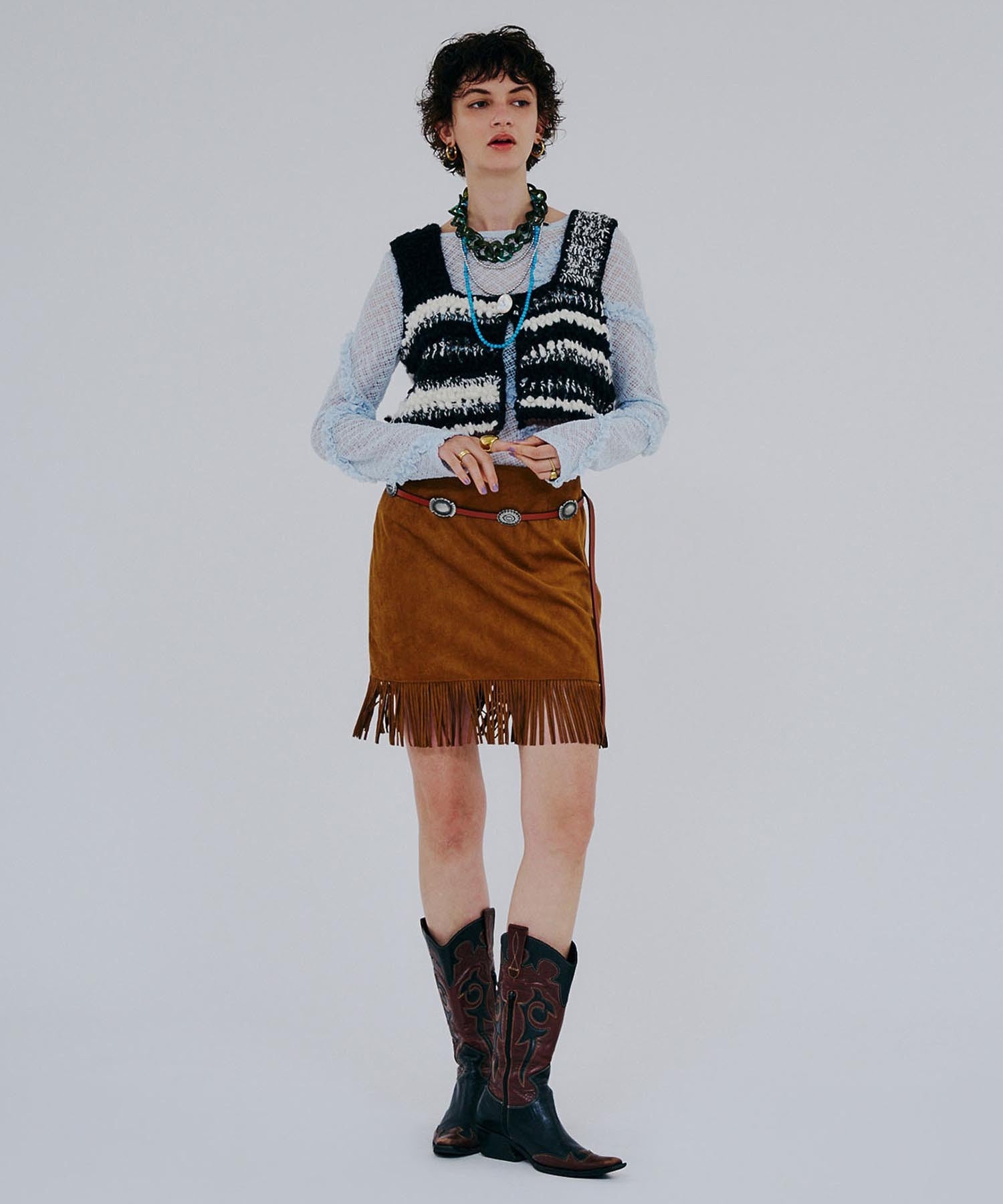 mag.by c/HAND KNIT VEST