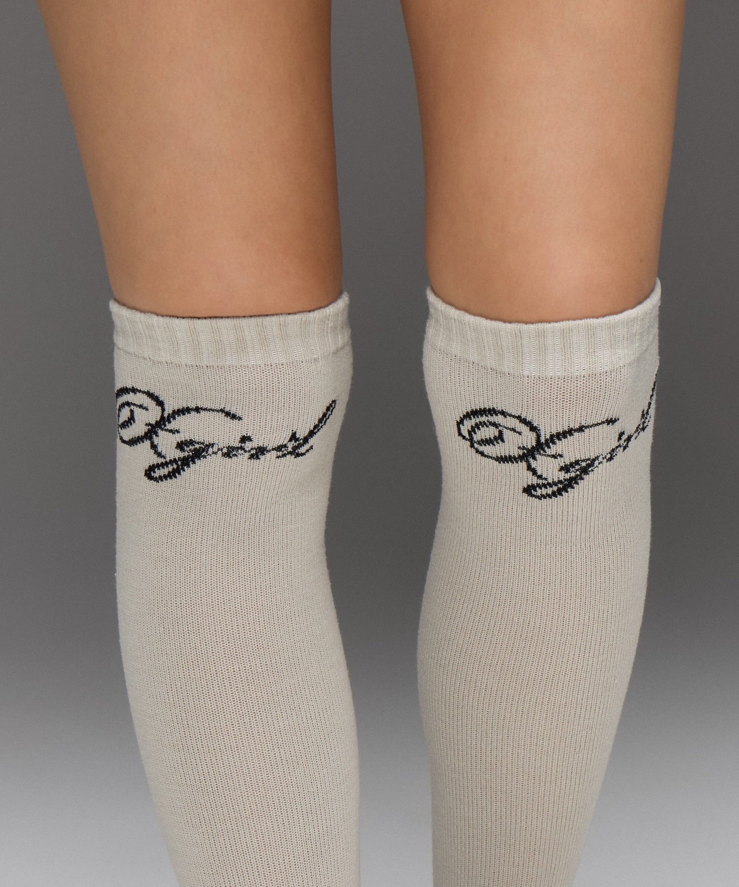 SCRIPT LOGO HIGH SOCKS