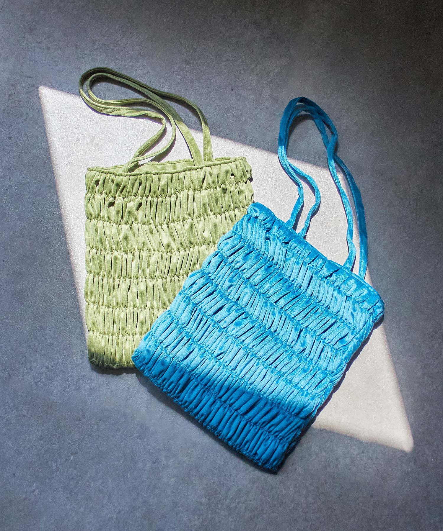 beej/GATHERED VELOUR BAG