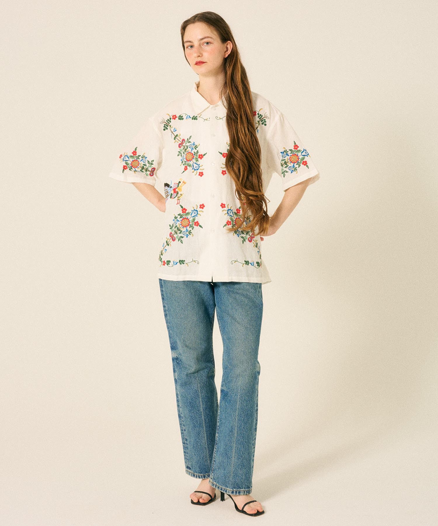 INDIA IS BEUATIFUL/SHIRT