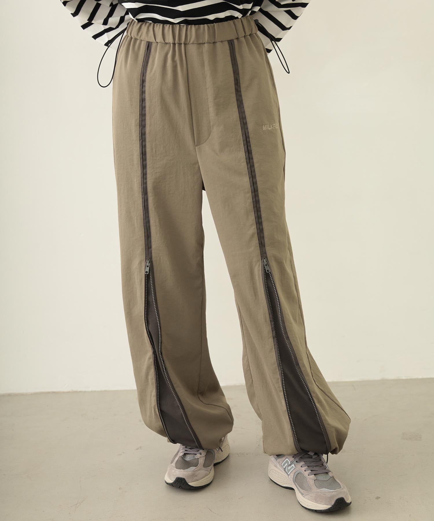 FRONT LINE ZIP UP PANTS