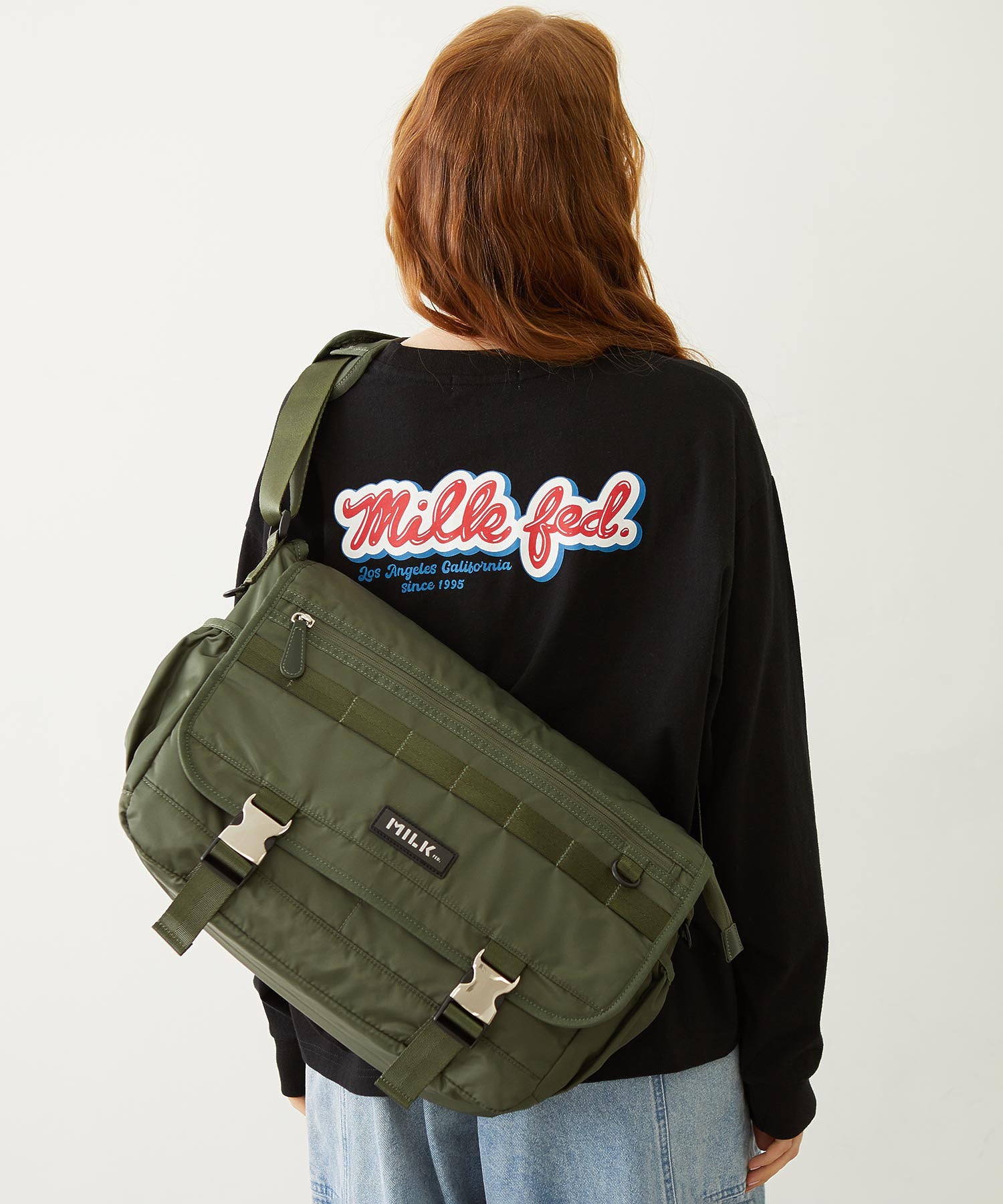 LOGO PLATE MESSENGER BAG MILKFED.
