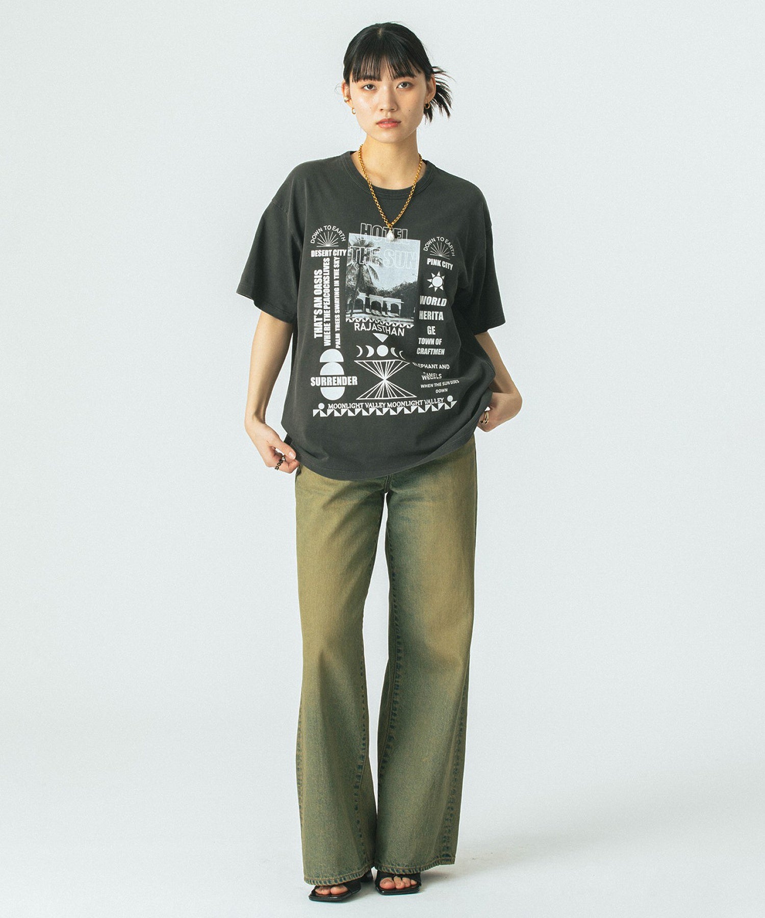 GENE HEAVENS/RAJASTHAN PHOTGRAPH TEE