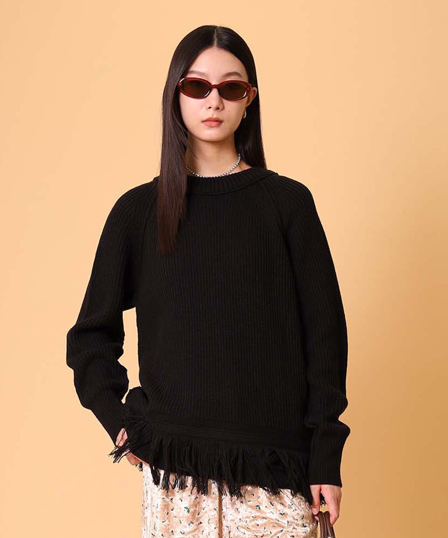 オーバーサイズフリンジニットプルオーバー