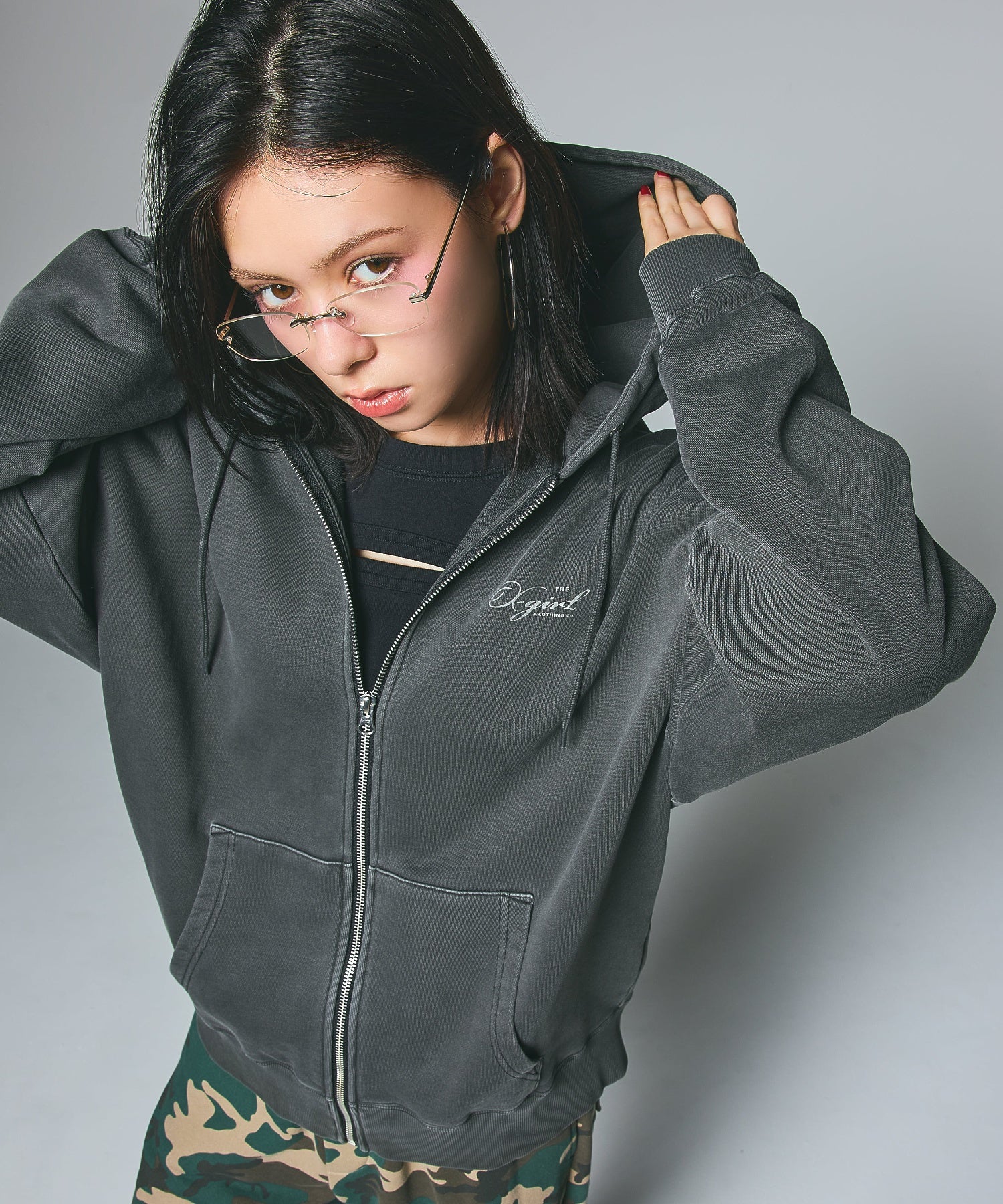 PIGMENT DYED FACE LABEL ZIP UP SWEAT HOODIE