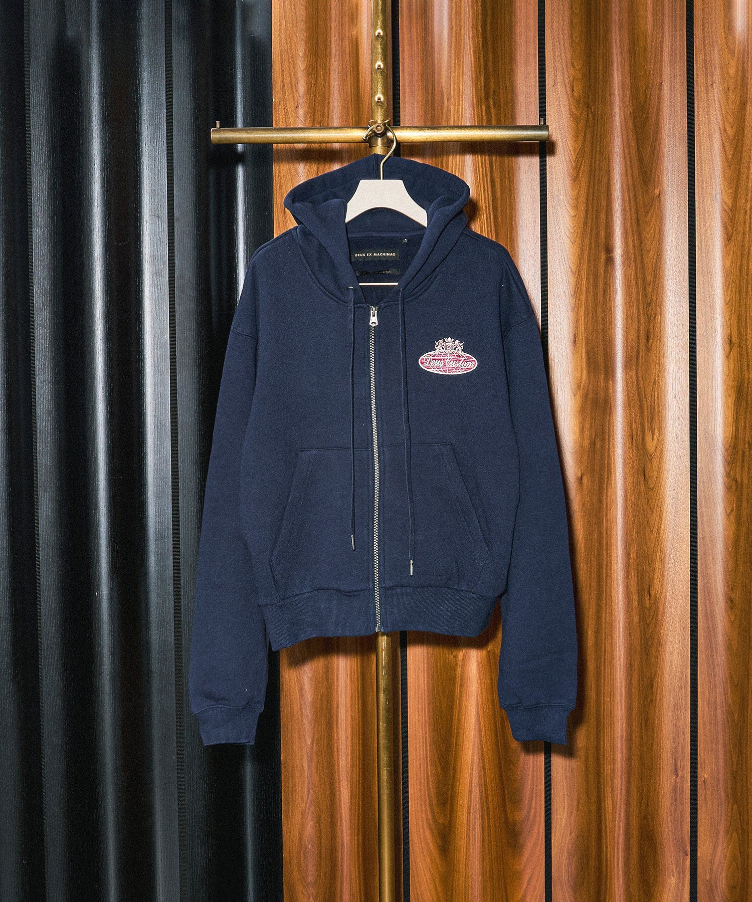 DEUS EX MACHINA/QUEENS HOODIE