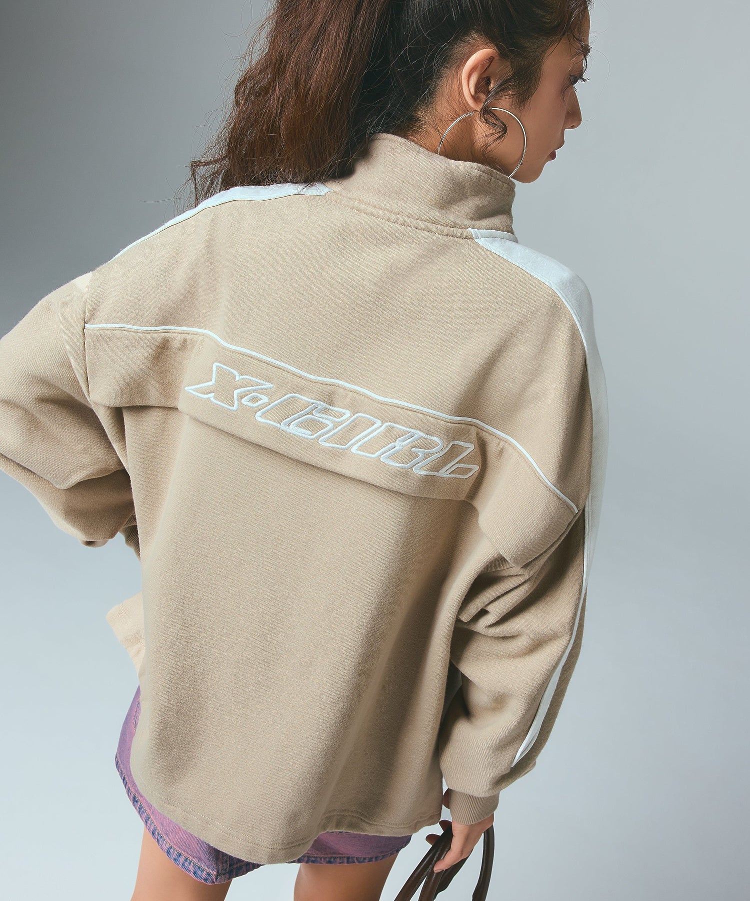 FACE LABEL HALF ZIP SWEAT TOP