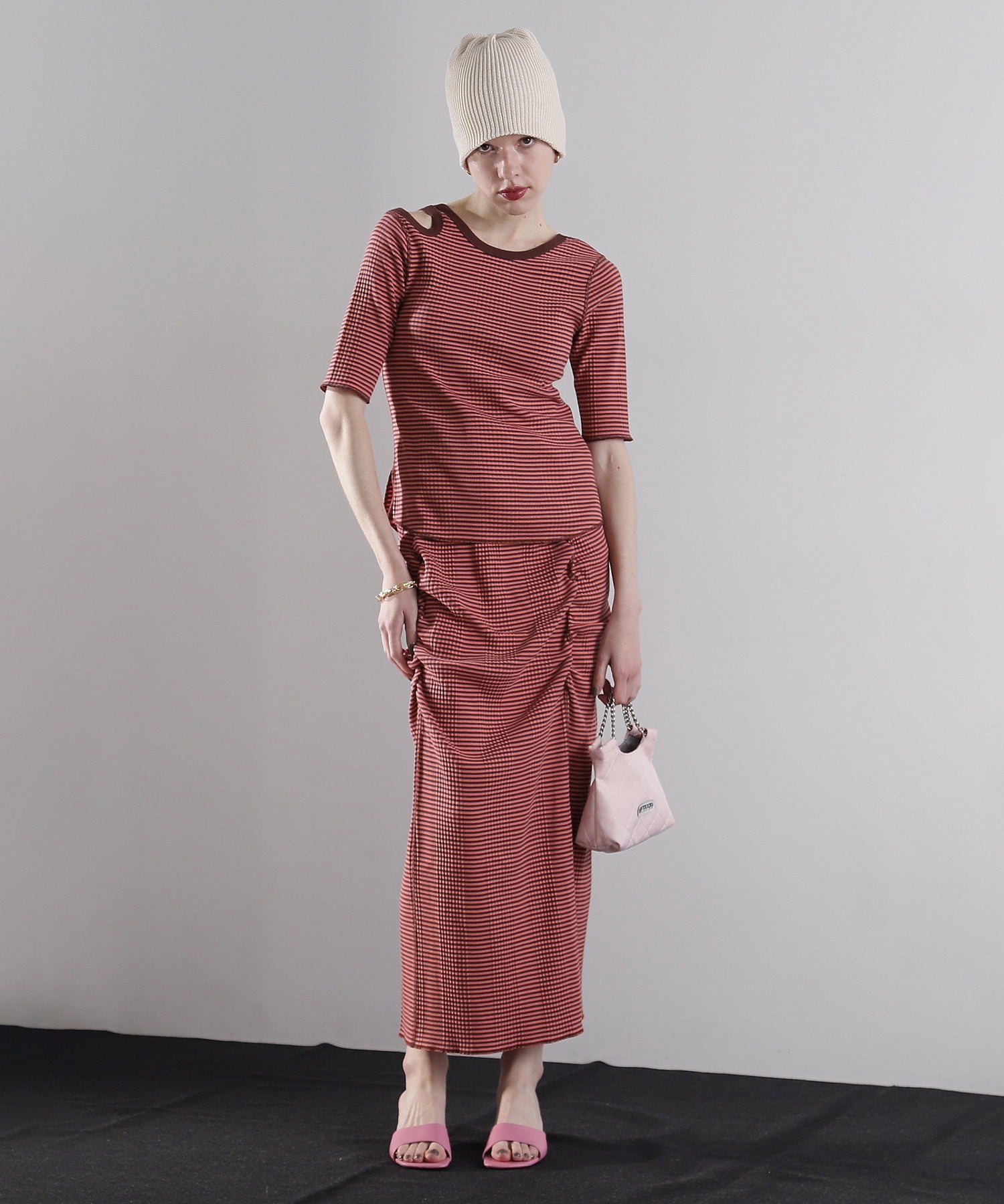 マルチボーダートップス