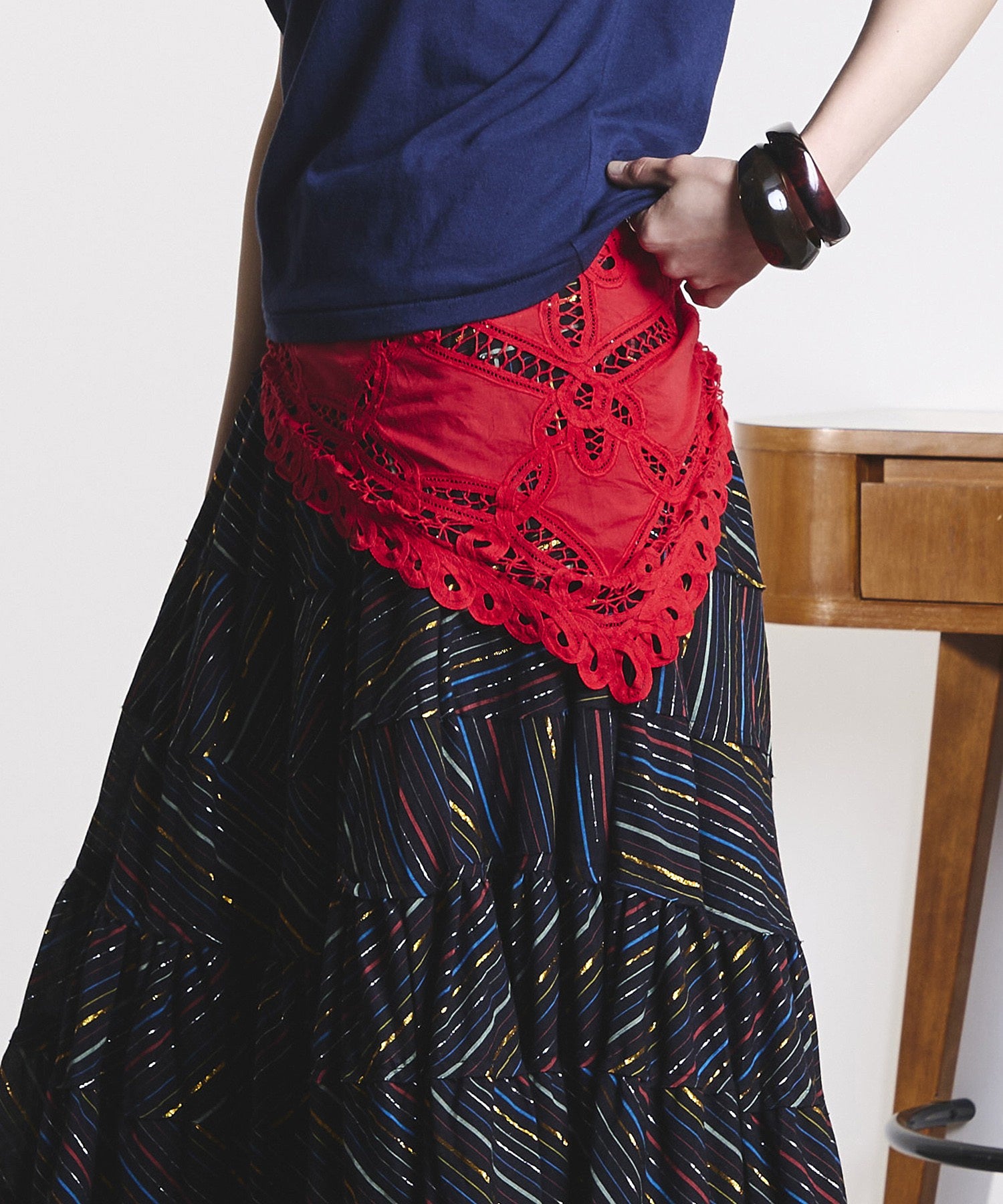 mag.by c/BATTEN LACE SCARF