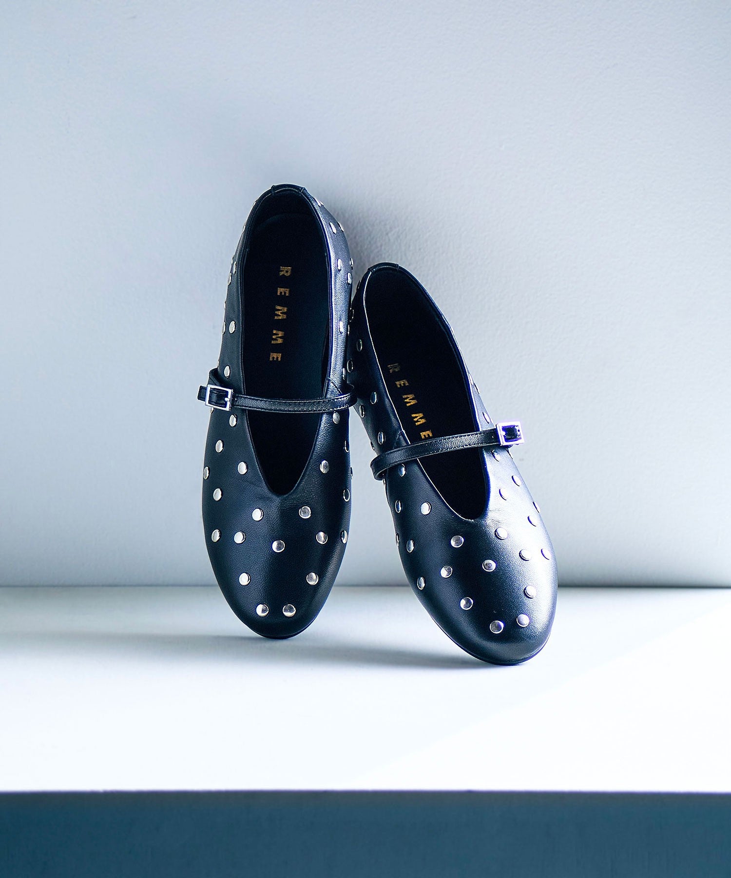 REMME/STUDS MARY JANE PUMPS