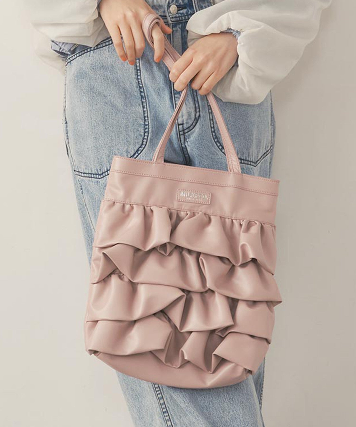 TIERED RUFFLE TOTE