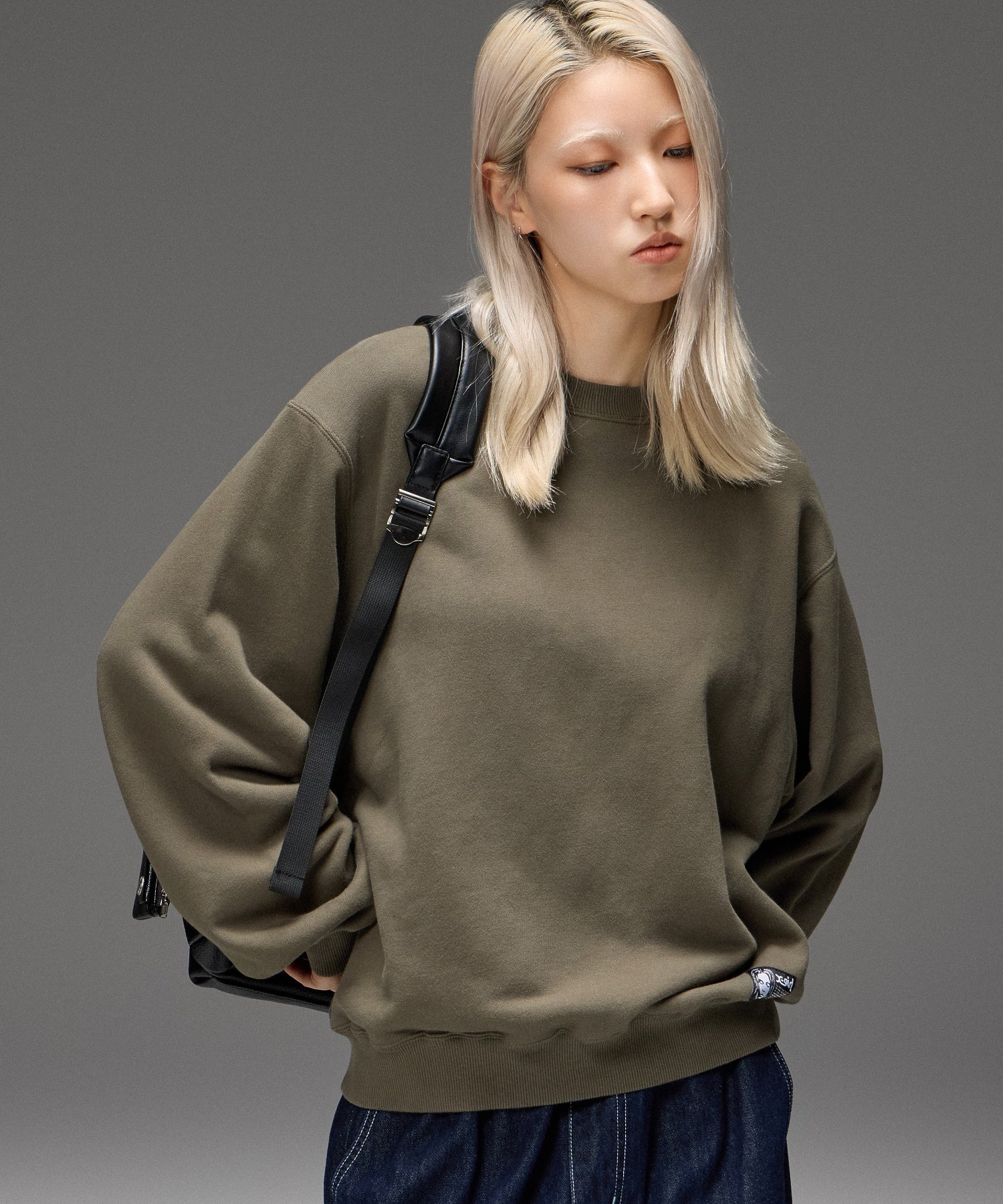 METAL LABEL FAUX LEATHER DAYPACK