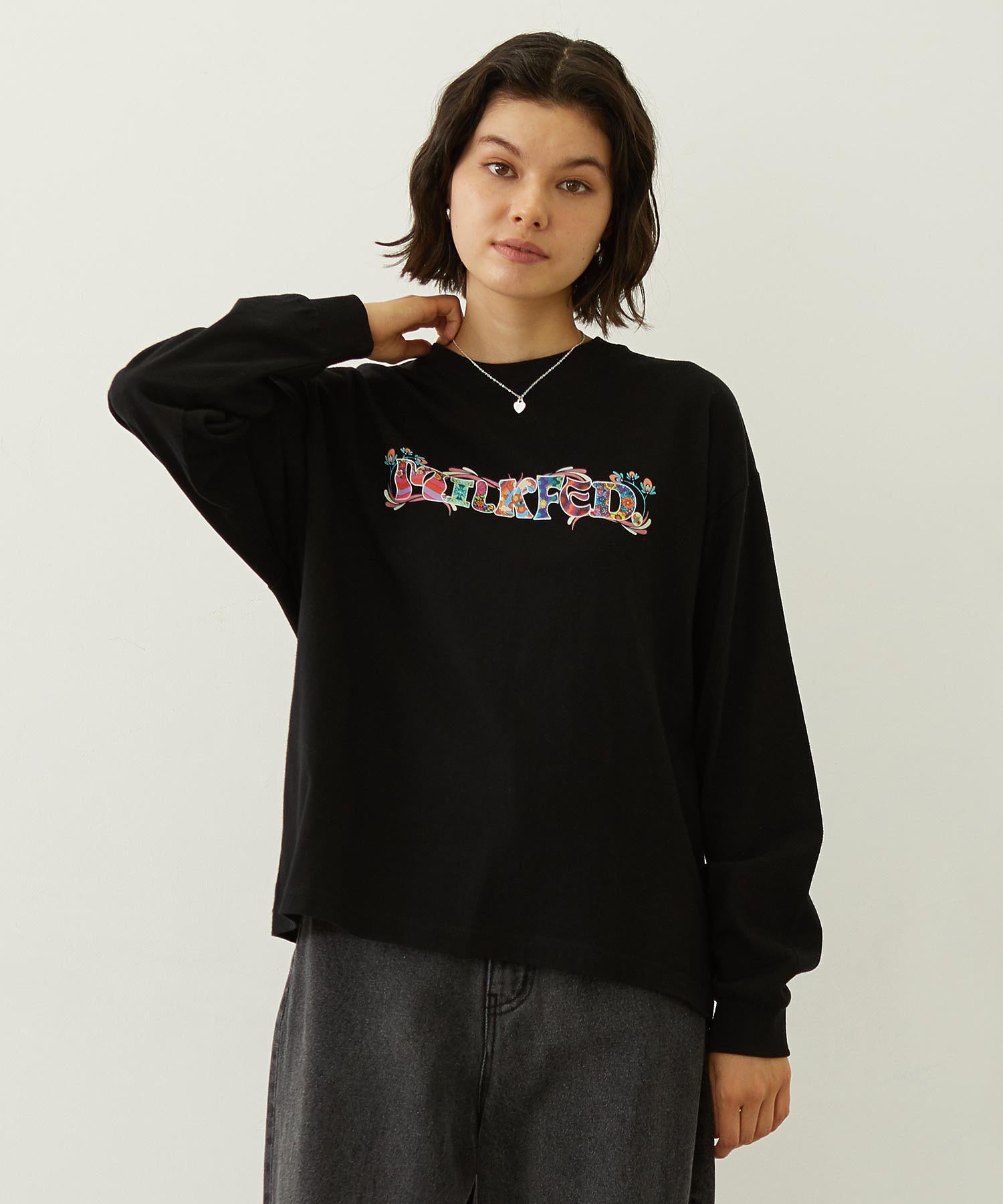 PATTERNED LOGO L/S TEE