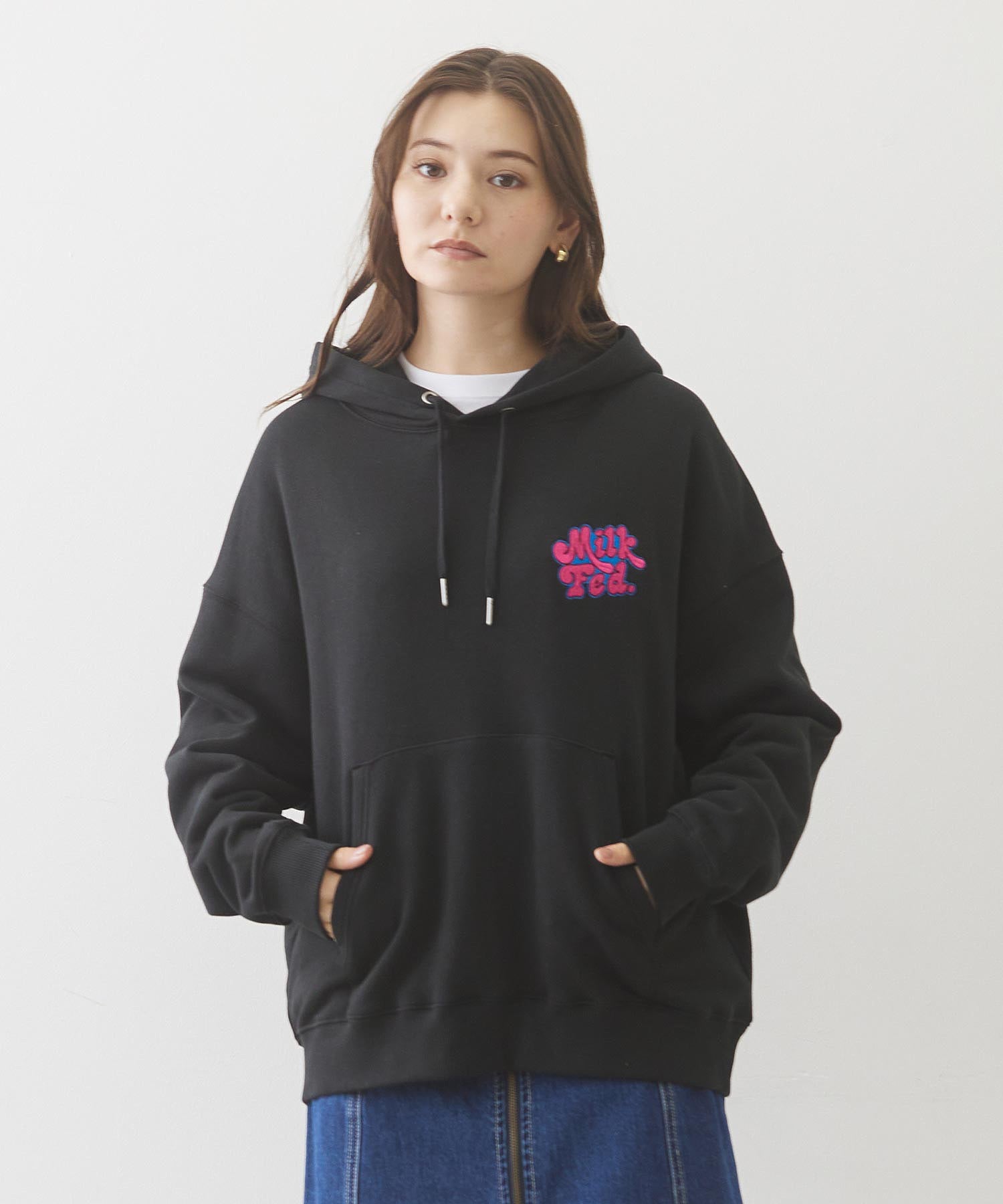 EMBROIDERD 70s LOGO SWEAT HOODIE