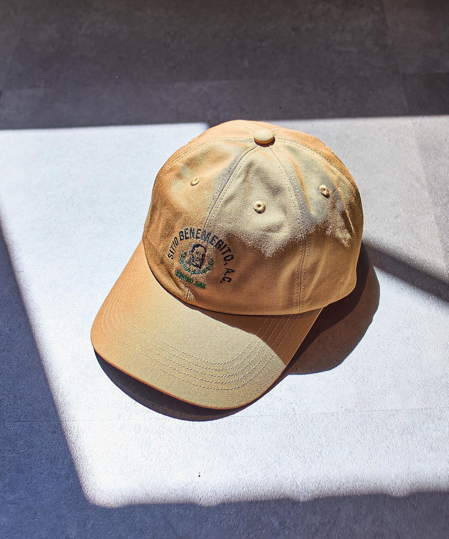 LY/LETREO CAP