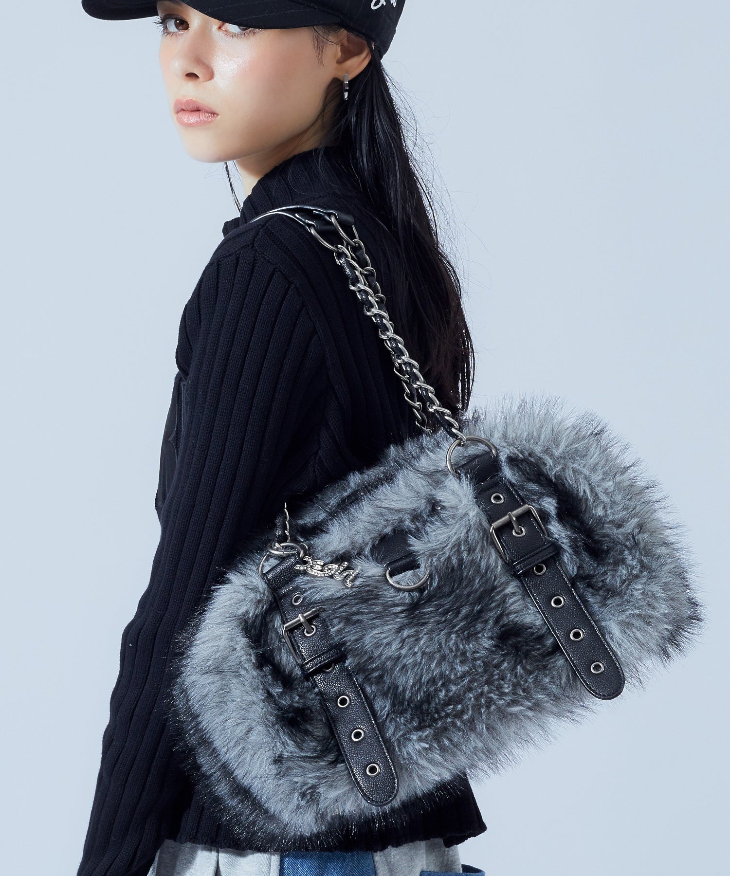 FAUX FUR CHAIN BAG