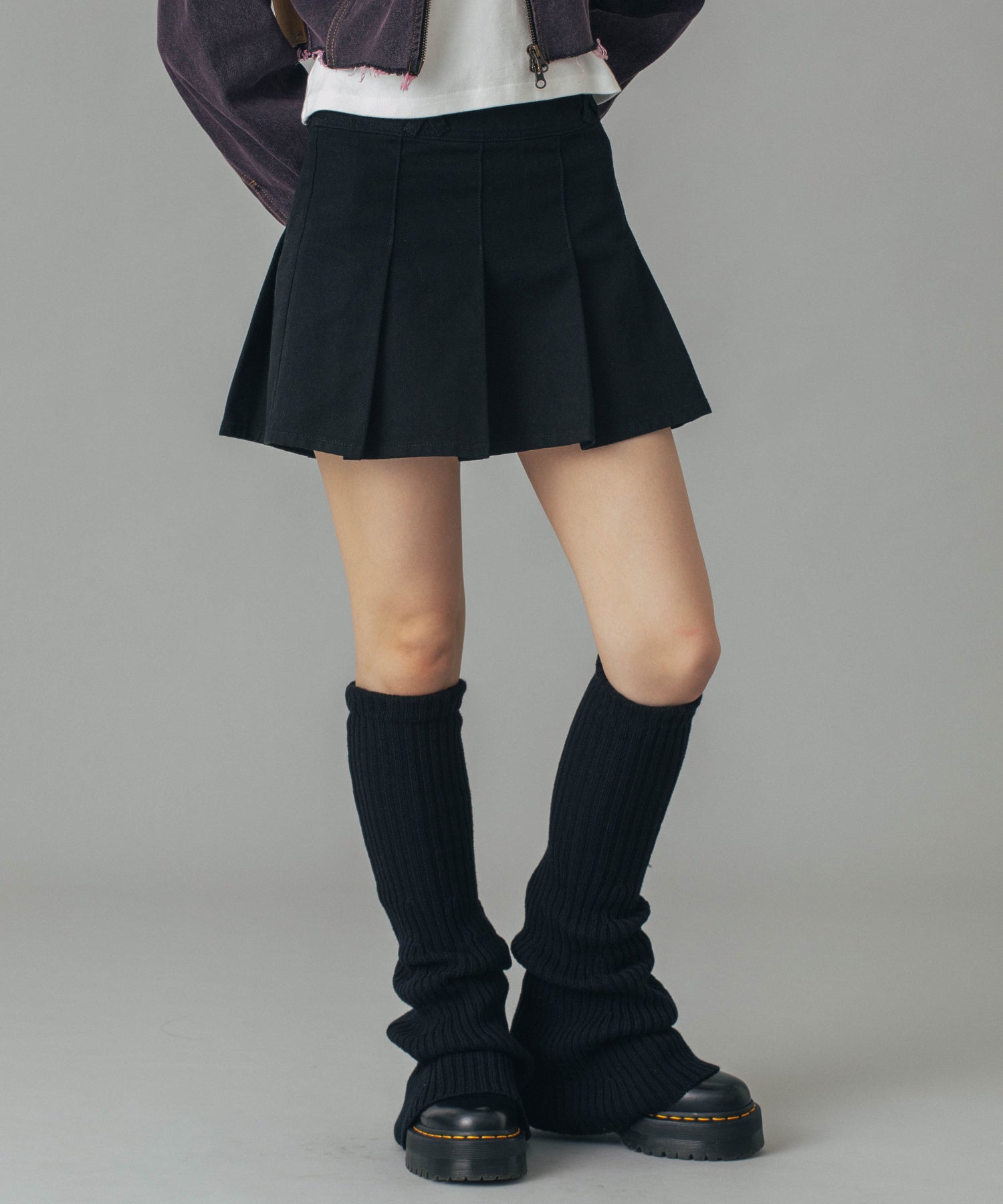 LOW RISE HIP LOGO MINI SKIRT