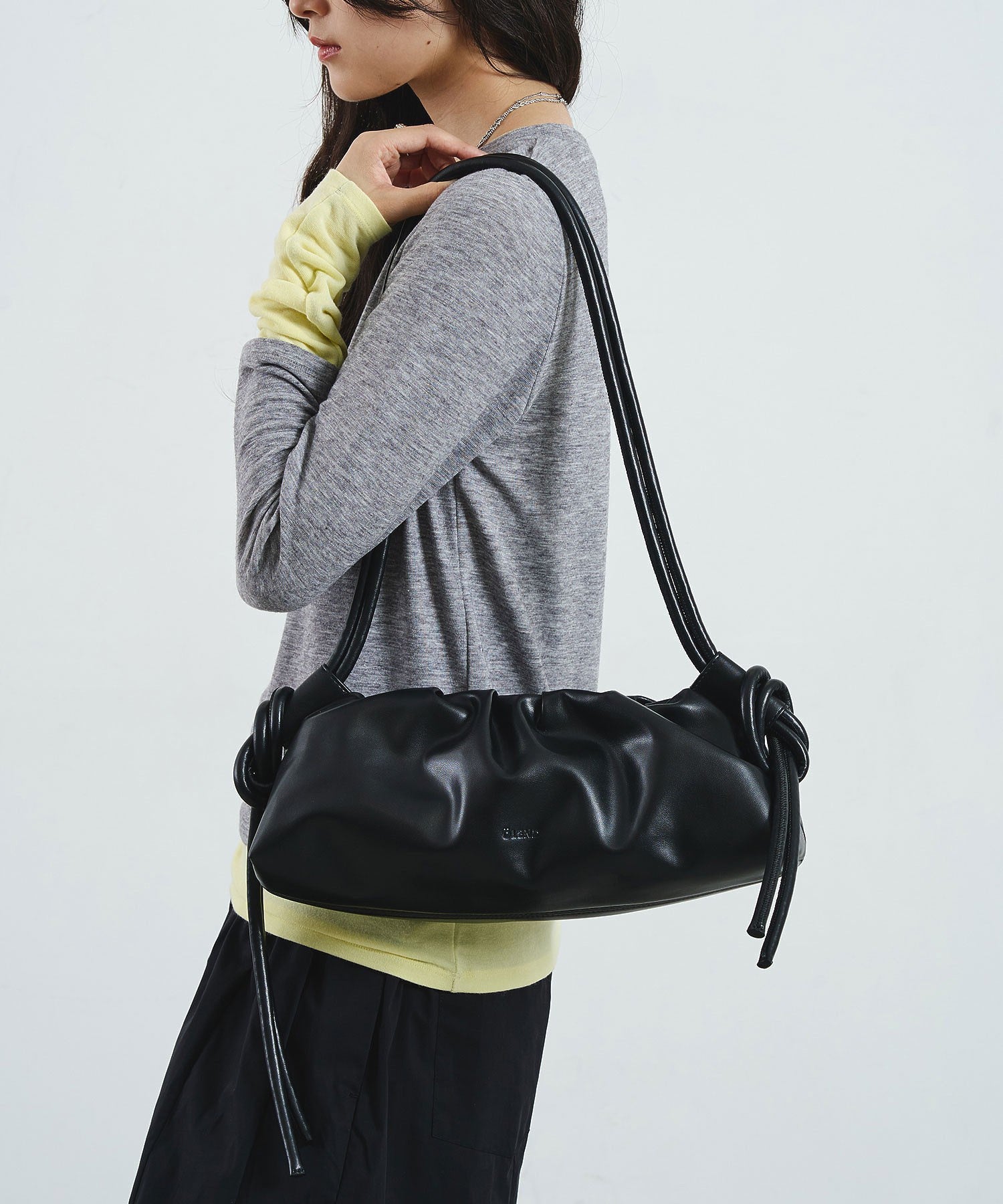 OLEND/THE DUMPLING BAG