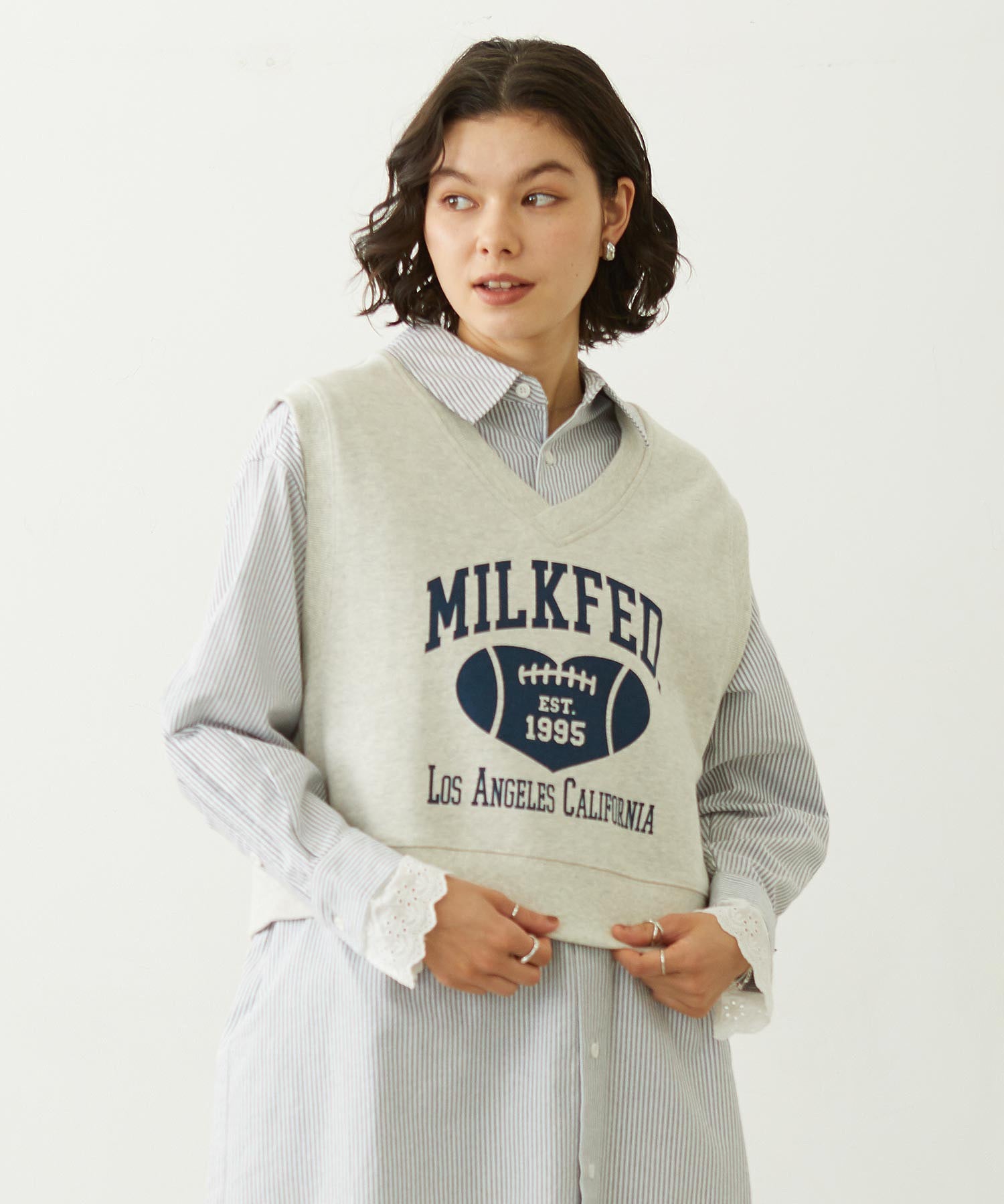 COLLEGE LOGO V-NECK SWEAT VEST