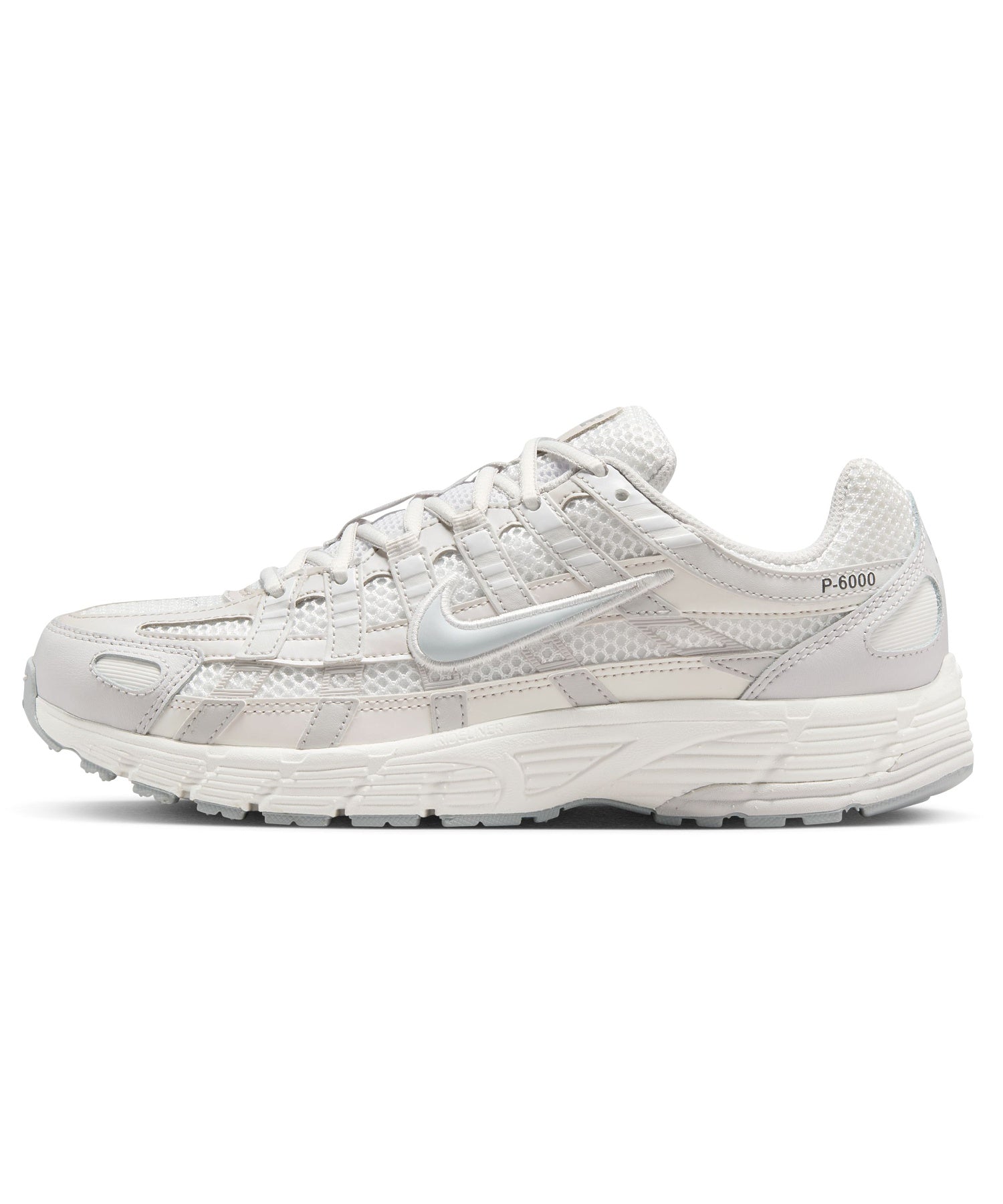 NIKE IF1756-100 WMNS P-6000 SE