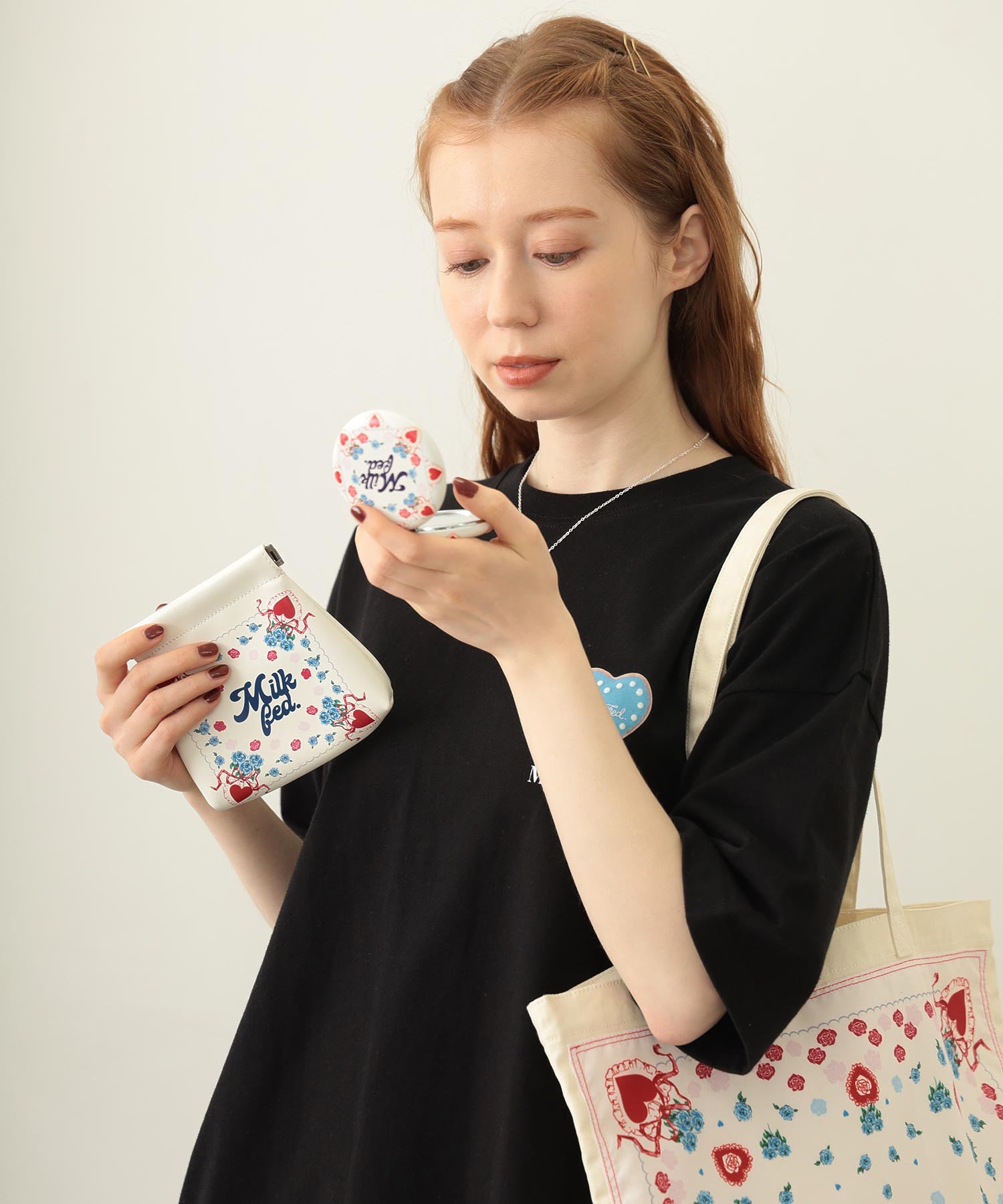 FLOWER PATTERN SPRING POUCH
