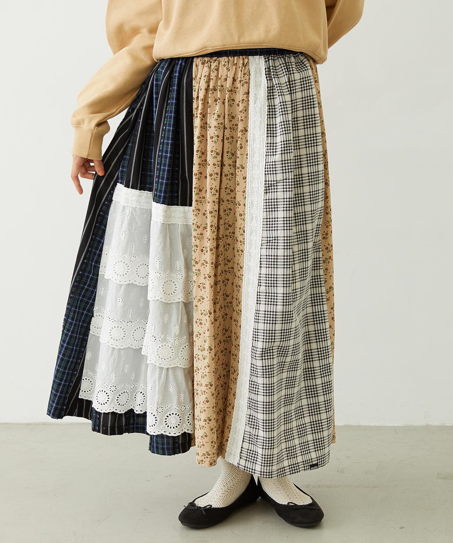 PATCHED LONG SKIRT