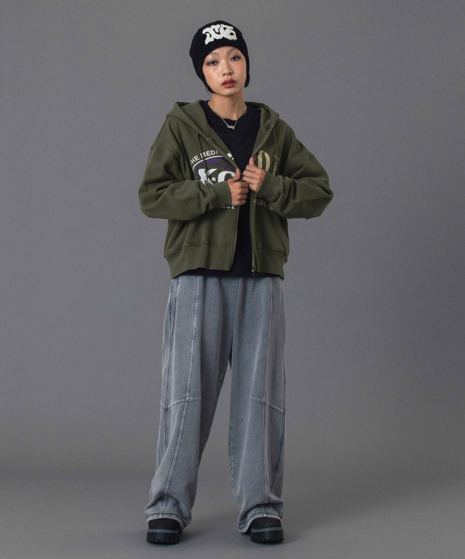 PANELED GRAPHIC ZIP UP SWEAT HOODIE