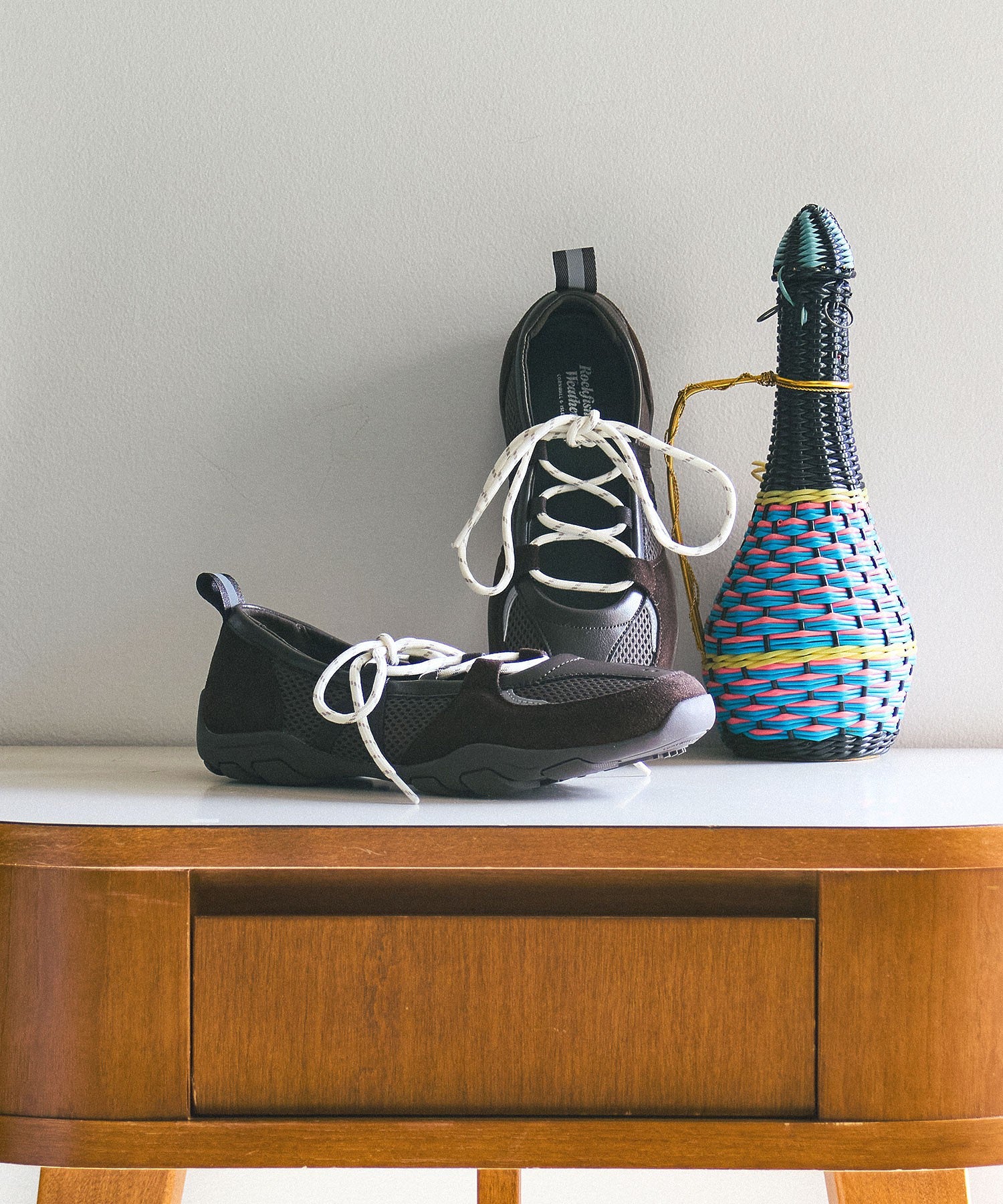 Rockfish Weatherwear/NICOLE WAV LACUP SNEAKERS