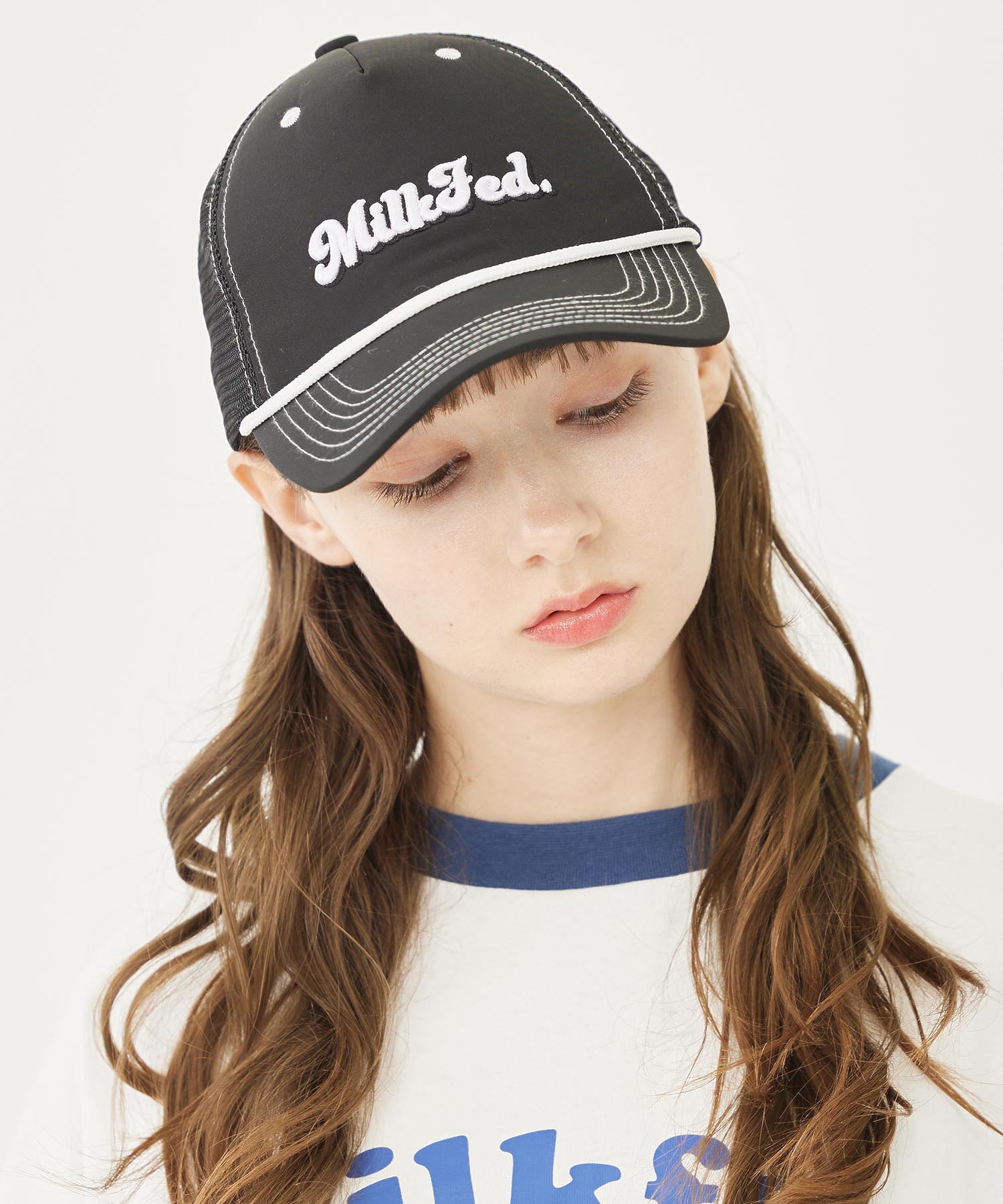 CURSIVE LOGO MESH CAP