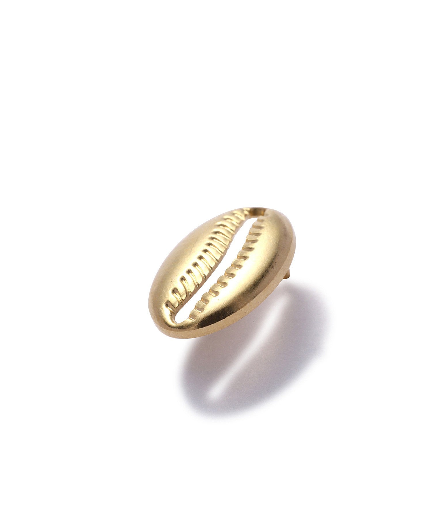Eneida Franca/ミニシェルモチーフピアス