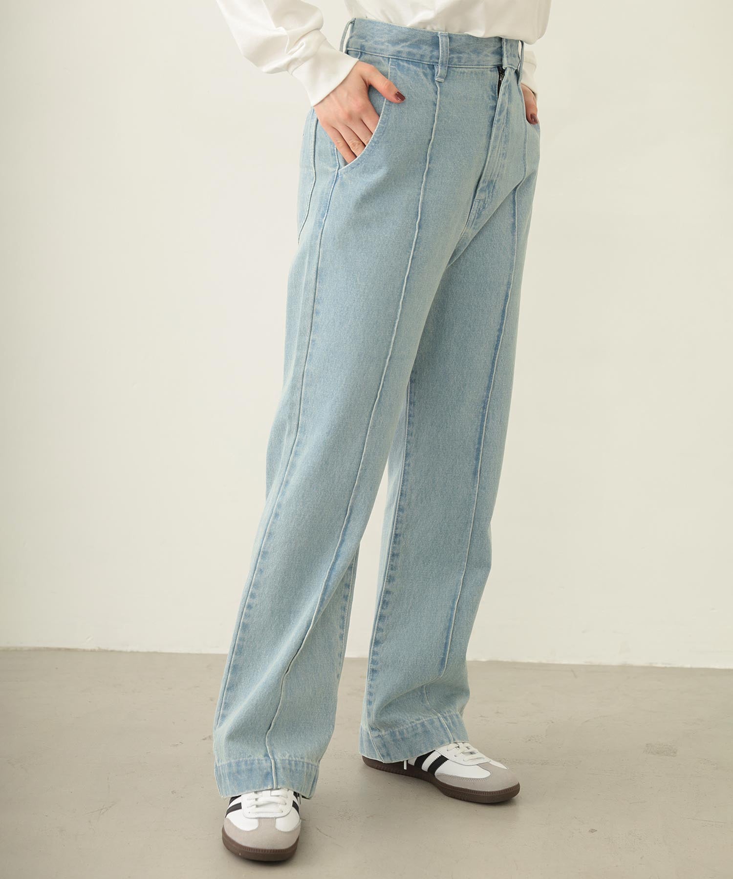 CENTER PLEAT DETAIL DENIM PANTS