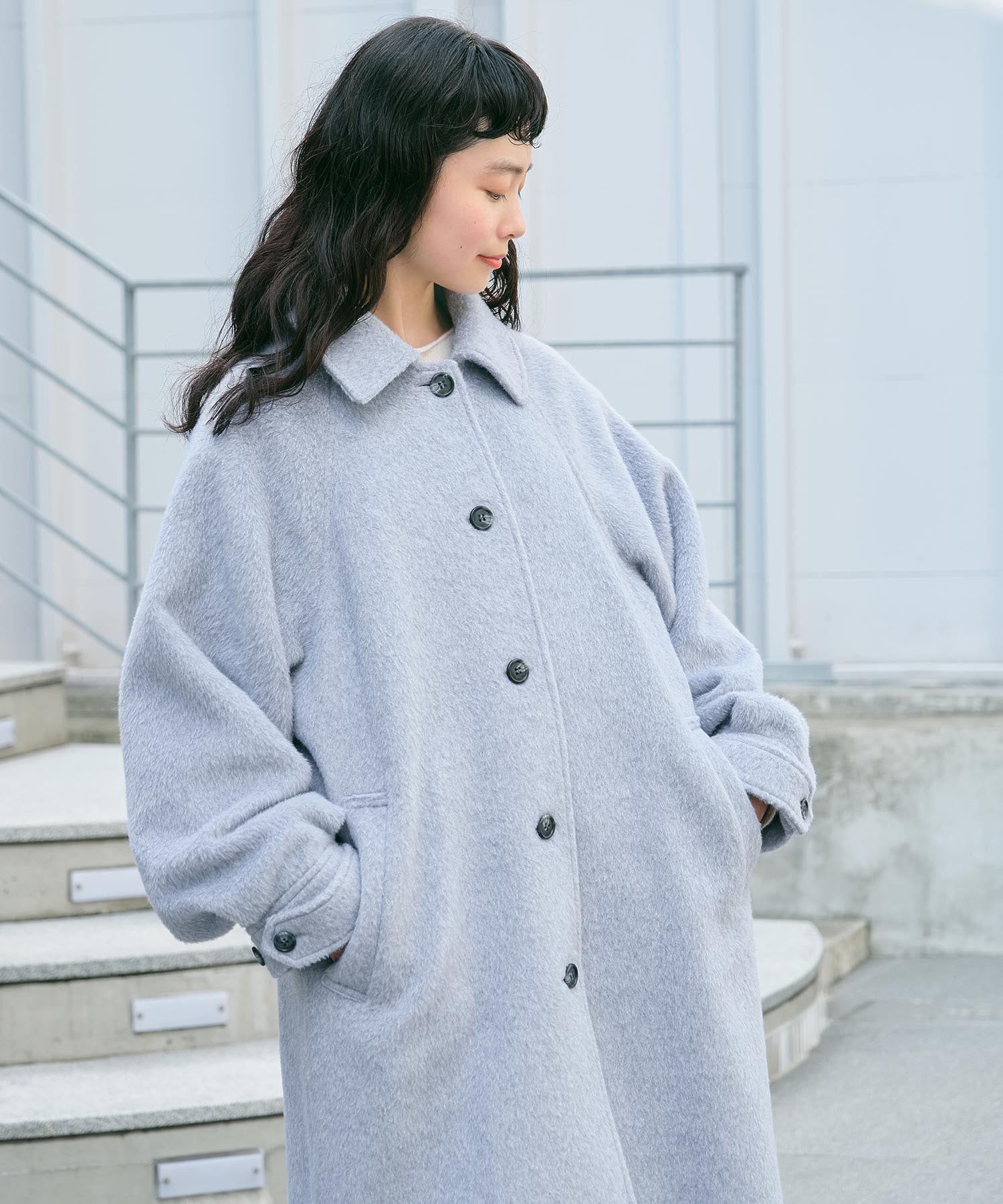 VOLUME SLEEVE LONG COAT