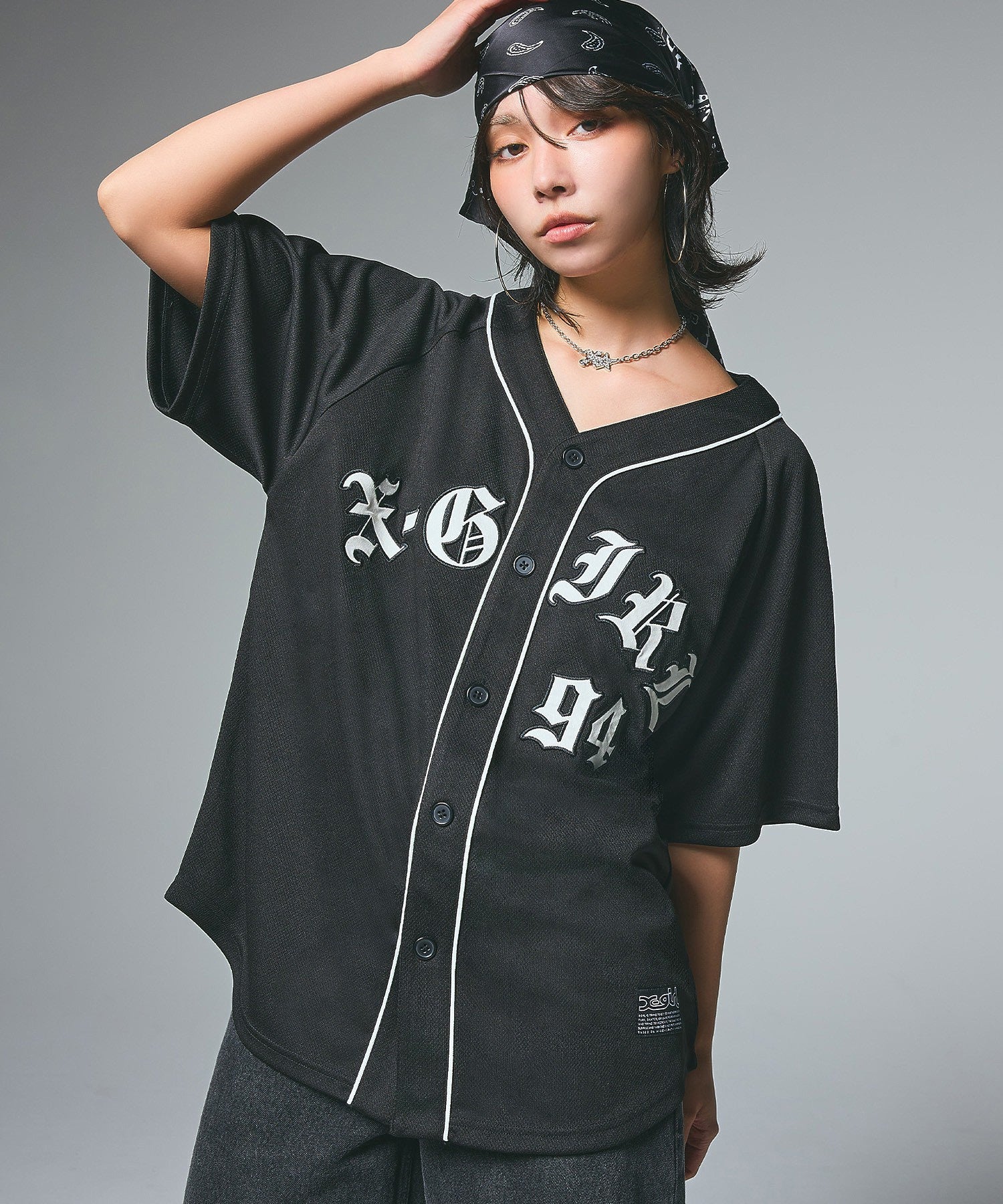 OLD ENGLISH LOGO BASEBALL SHIRT