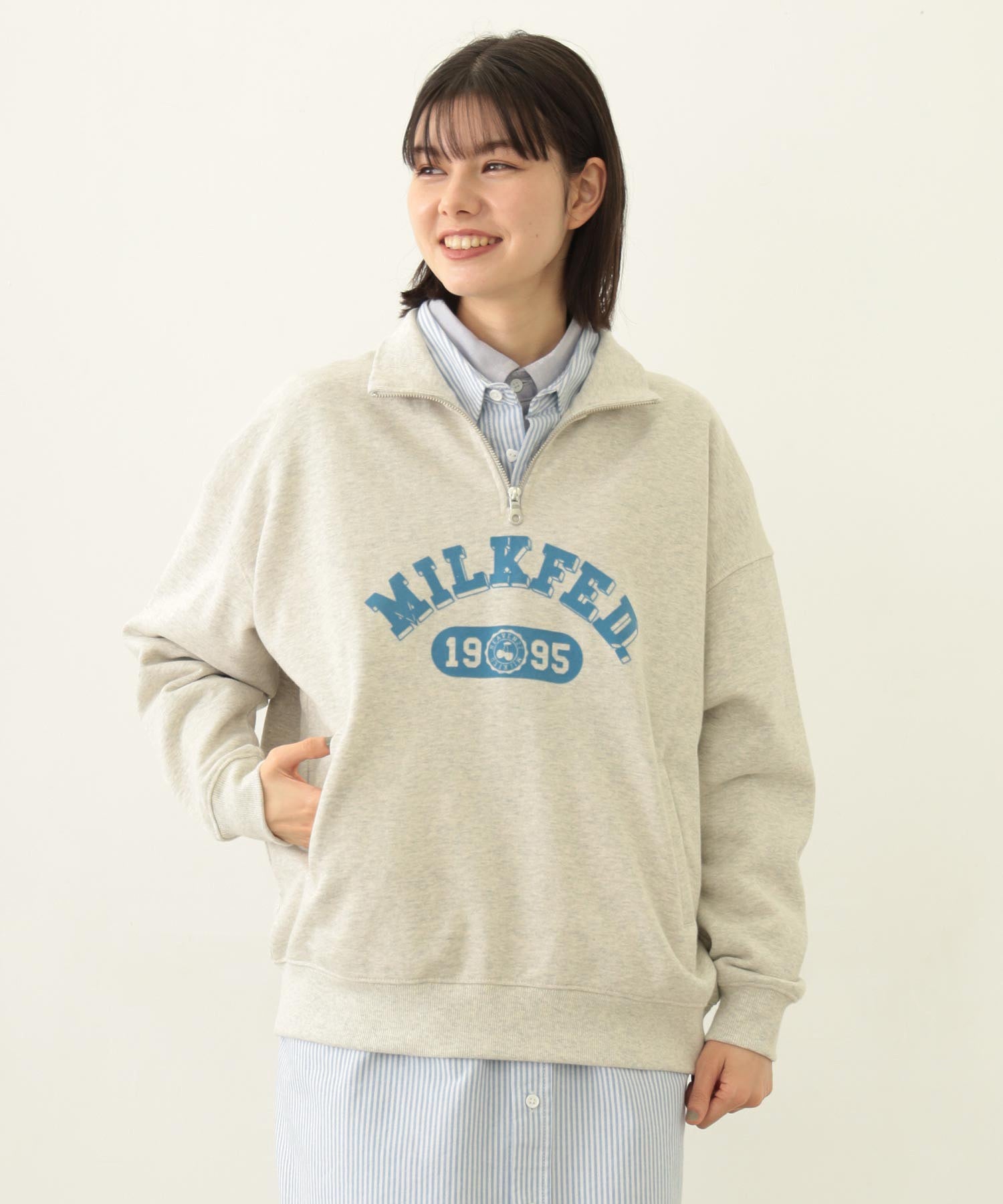 COLLEGE LOGO HALF ZIP TOP