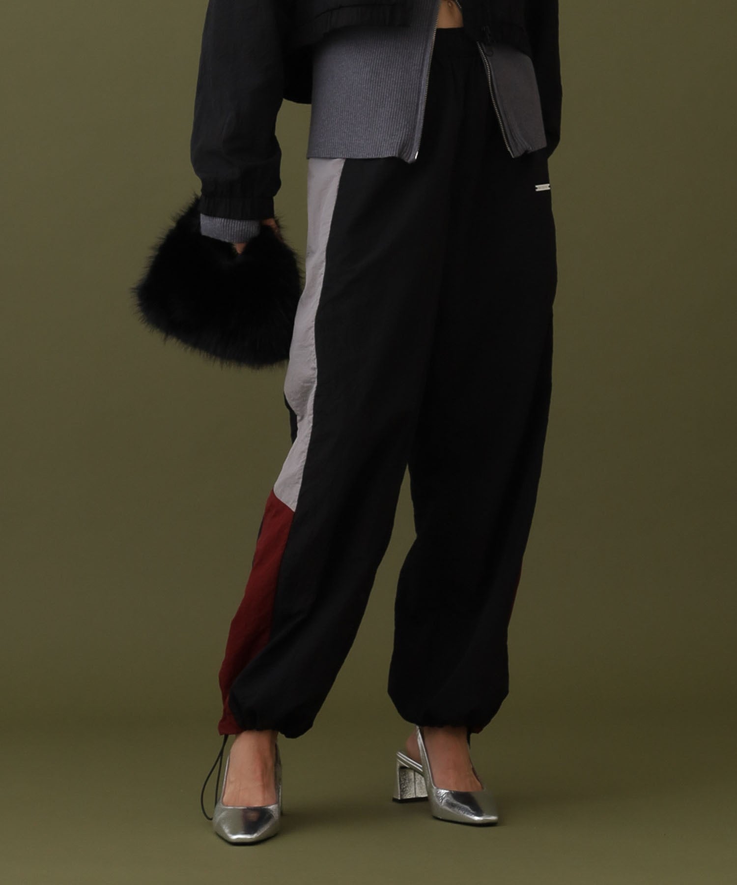 モデル身長：172cm　着用サイズ：ONESIZE