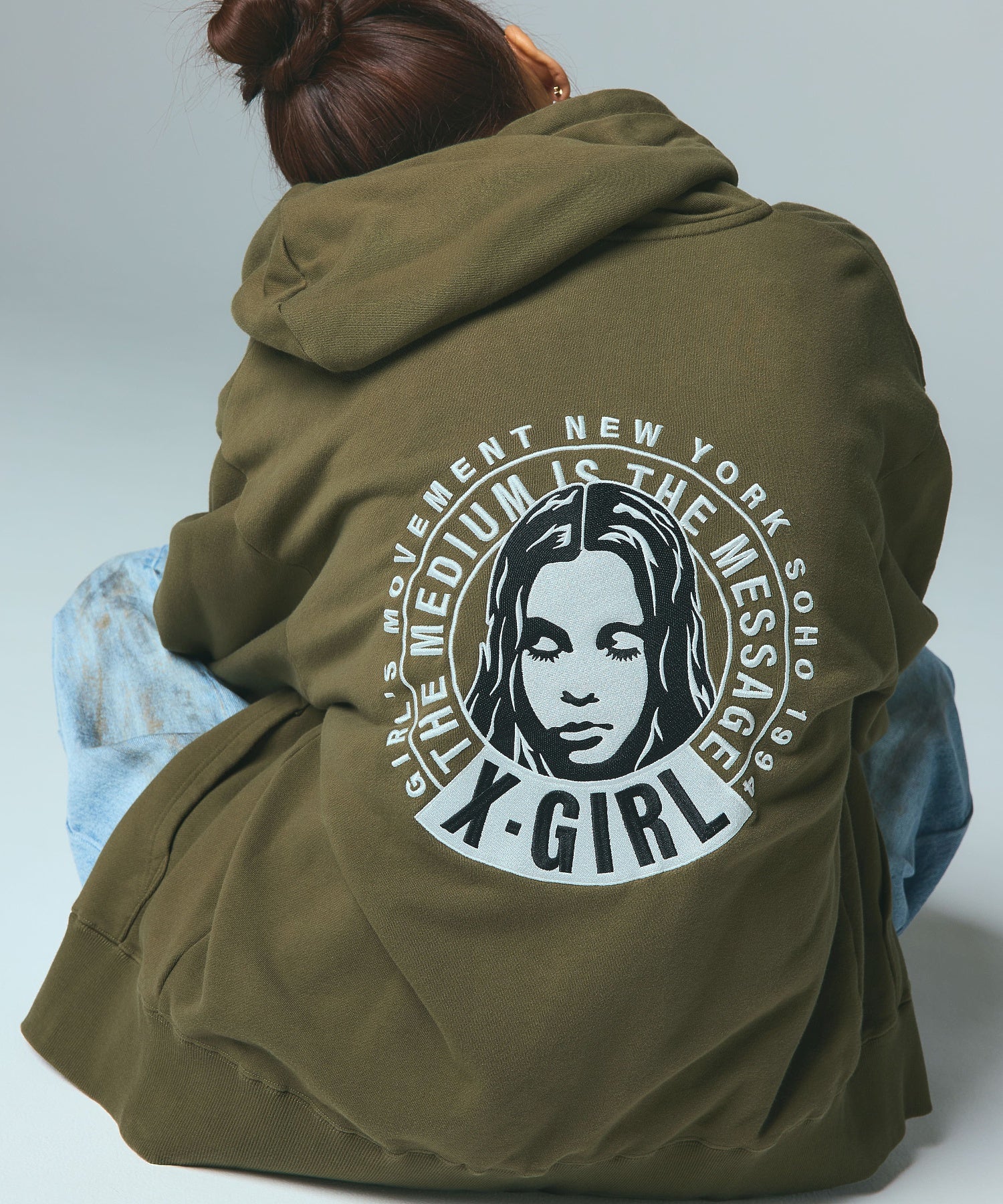 CIRCLE MESSAGE AND FACE ZIP UP SWEAT HOODIE