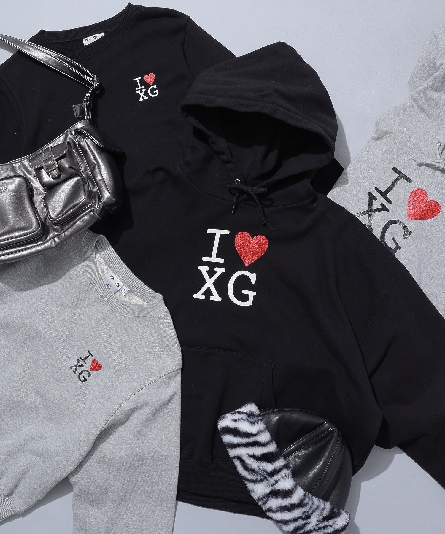 I LOVE XG LOGO COMPACT SWEAT TOP