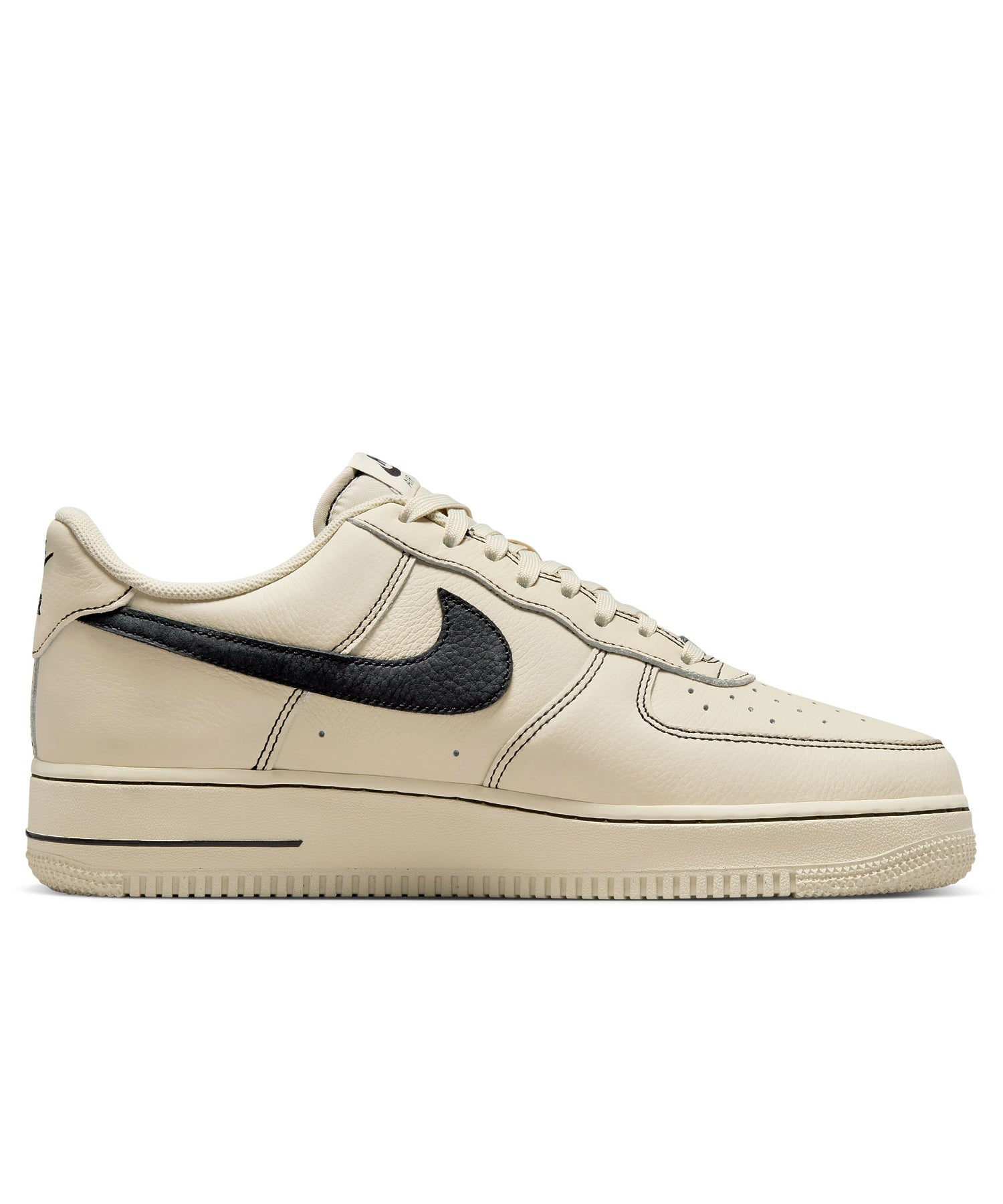 NIKE/ナイキ/AIR FORCE 1 07 LV8  HQ2037-200