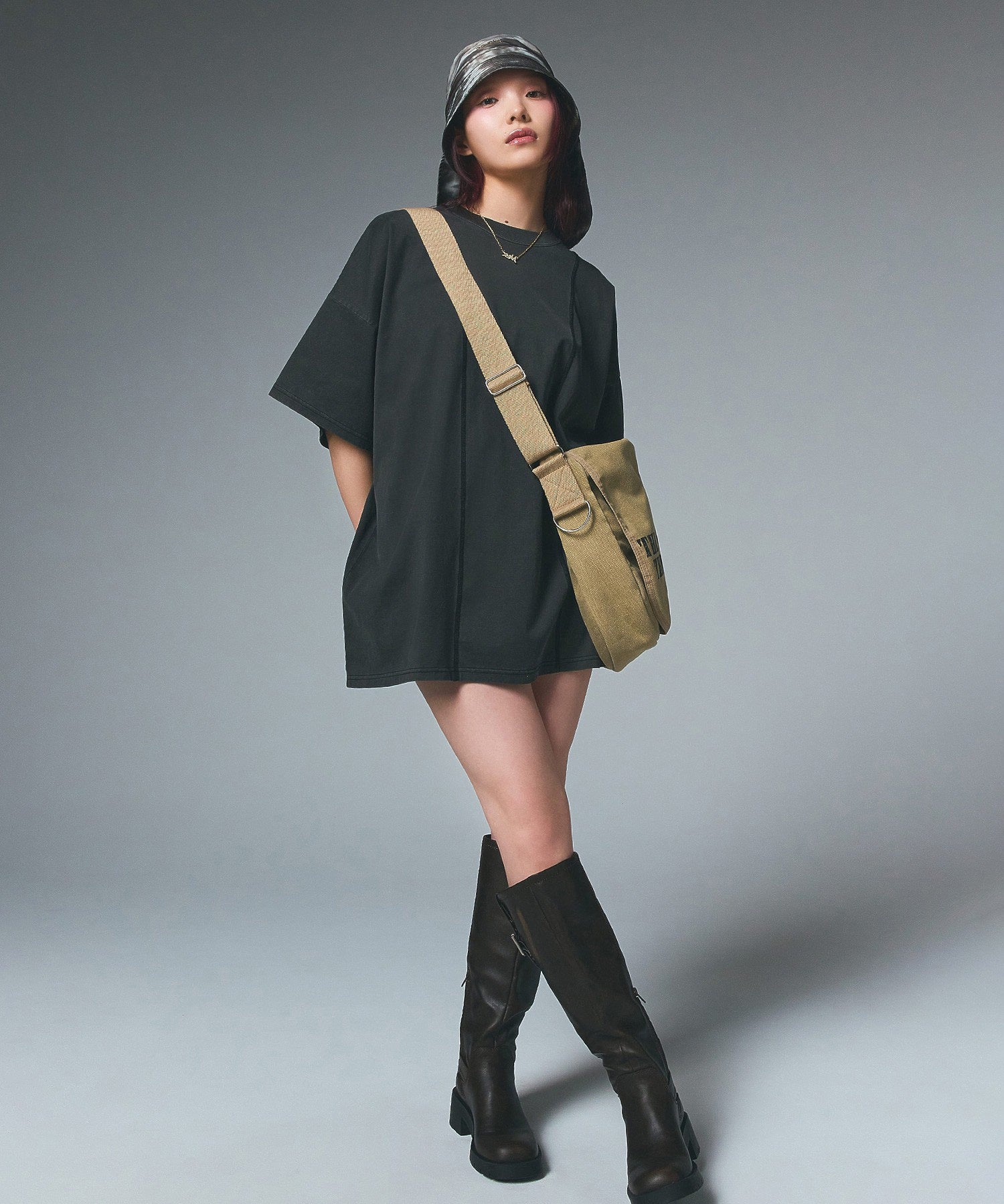 DISTRESSED PRINT SHOULDER BAG
