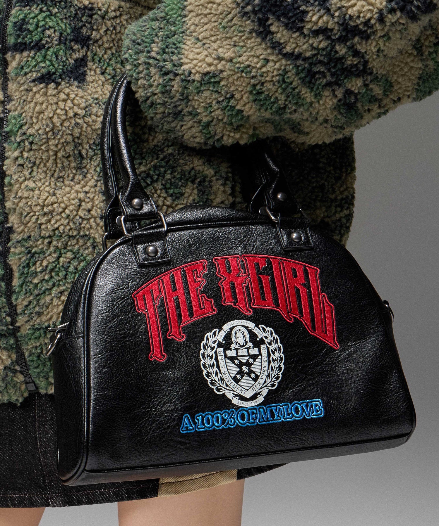 FACE EMBLEM AND LOGO BOSTON BAG