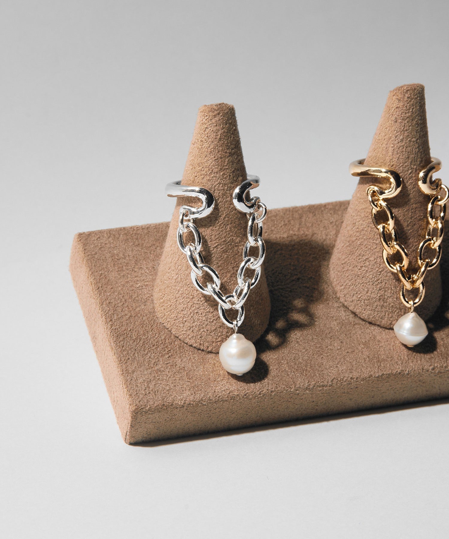 loni/IVY PEARL CHAIN RING