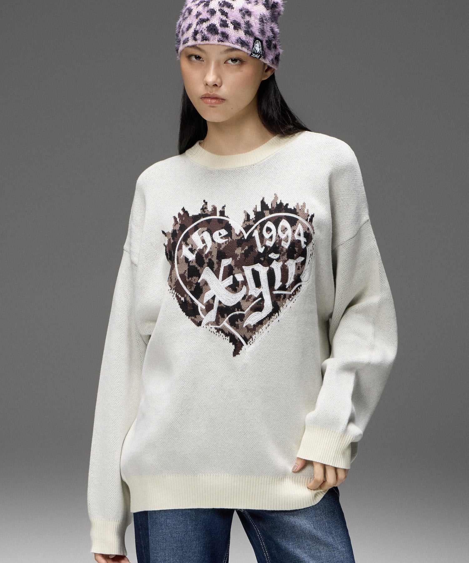 LEOPARD HEART LOGO JACQURD KNIT TOP