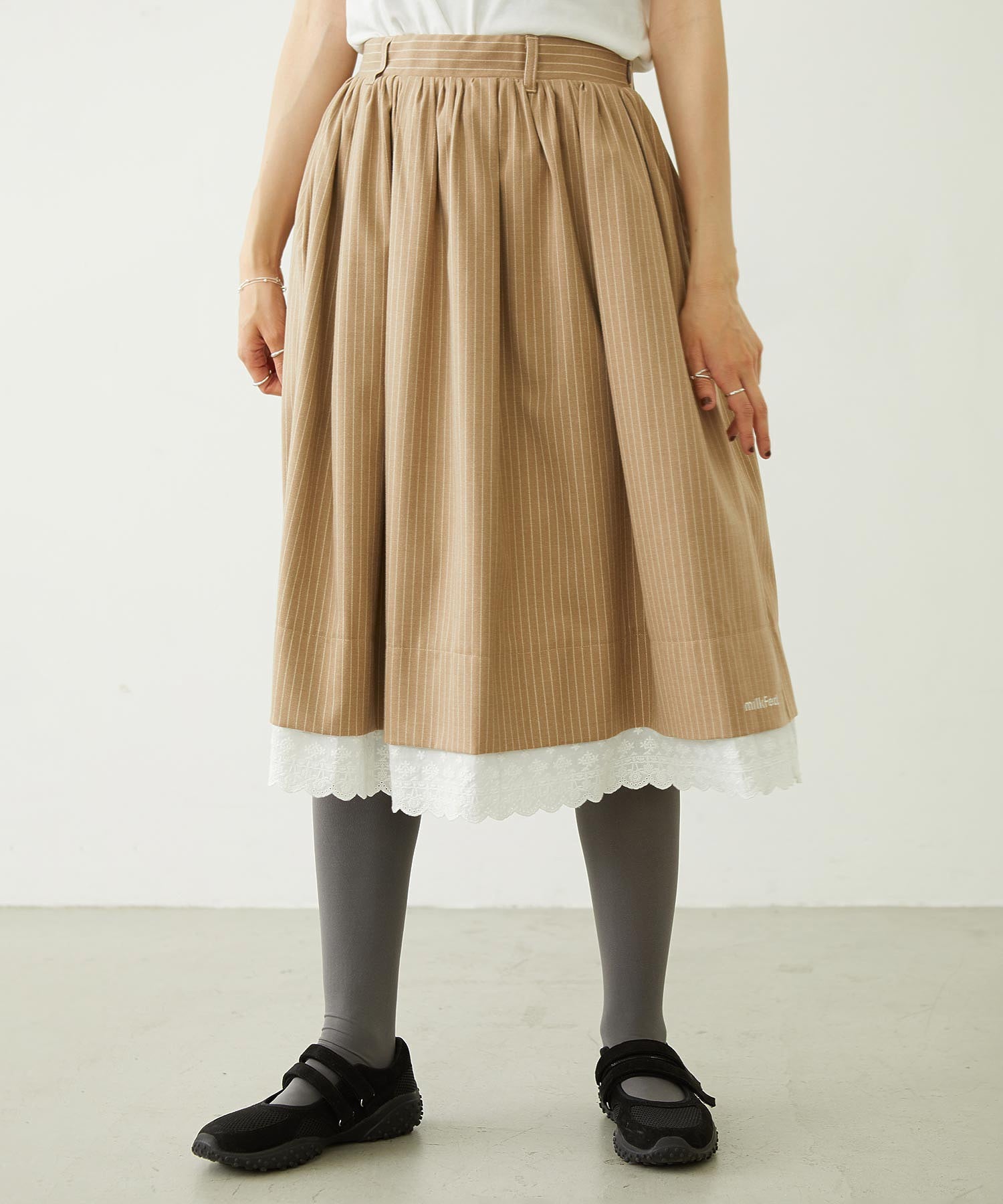 LACE HEM STRIPED SKIRT