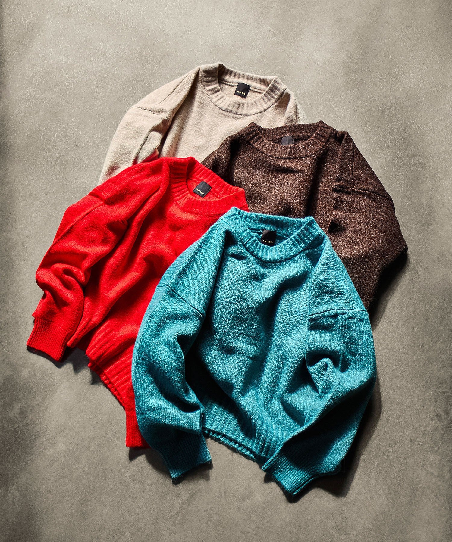 【WEB・一部店舗限定】BASIC CREW NECK KNIT