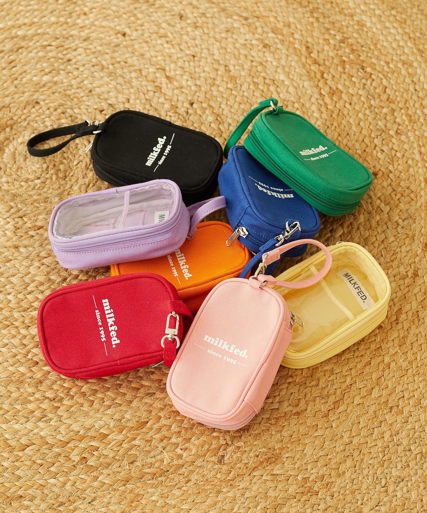 LOGO CARRY POUCH