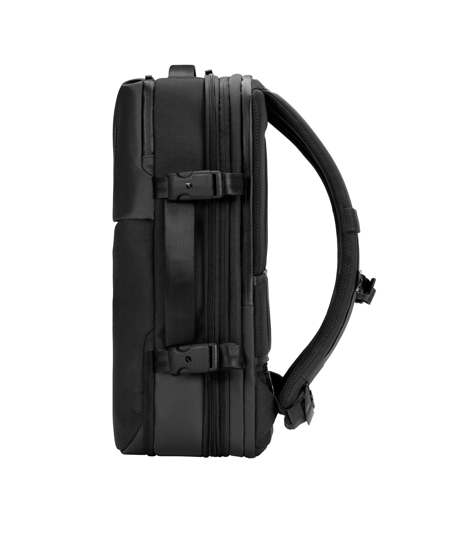 INCO100682-BLK Incase A R C Travel Pack- Black