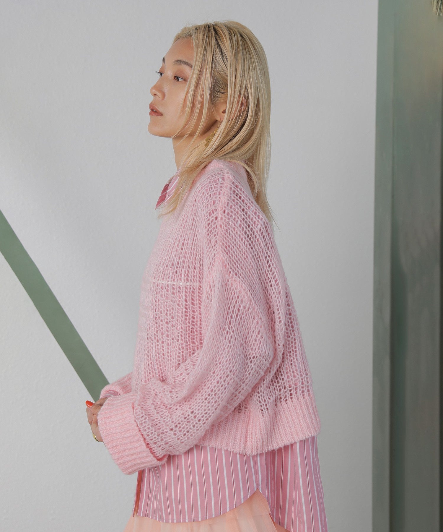 クロップドシアーニット